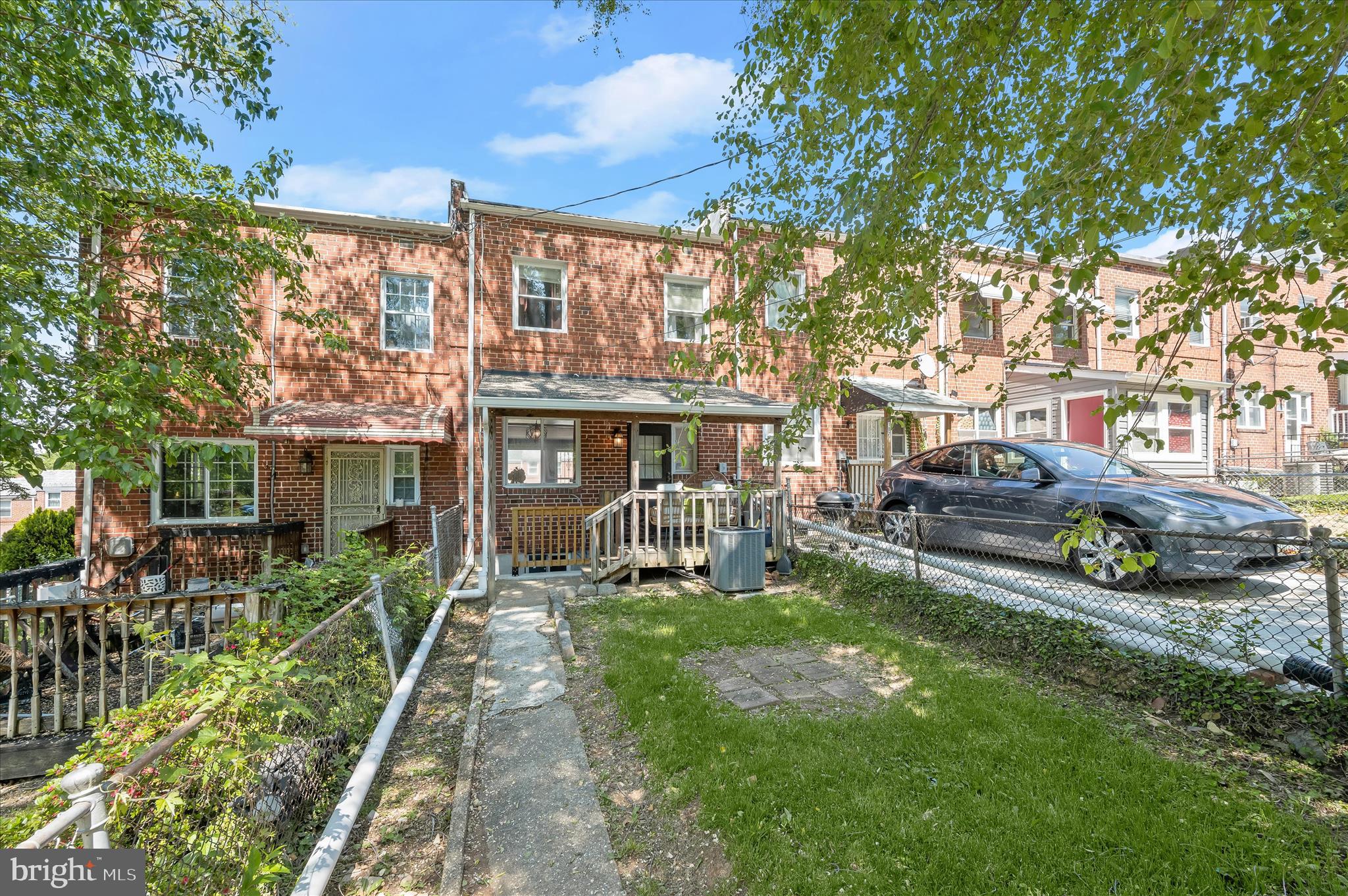 WEST HILLS - Residential