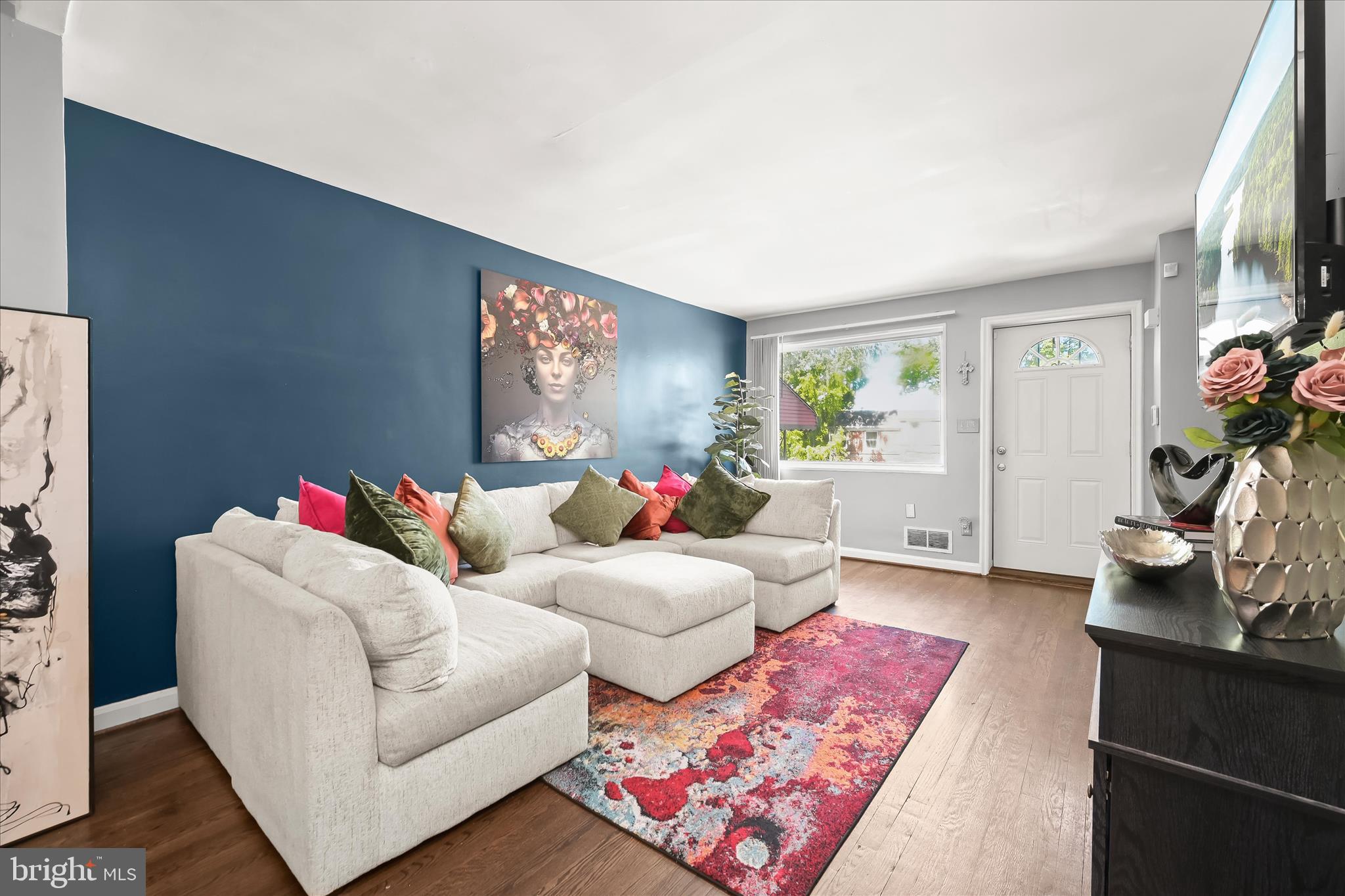 WEST HILLS - Residential