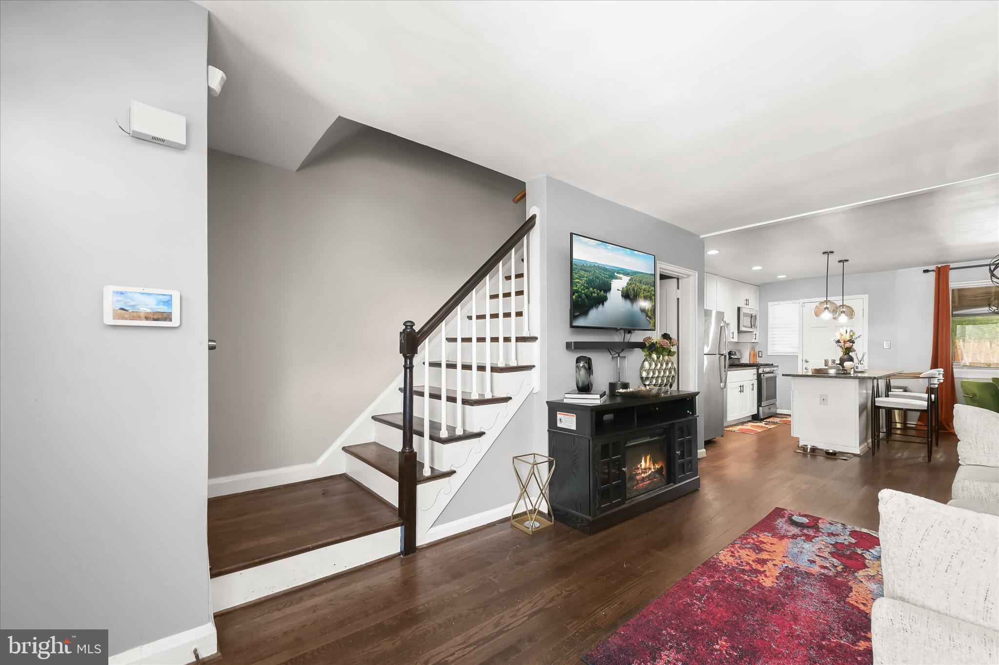 WEST HILLS - Residential