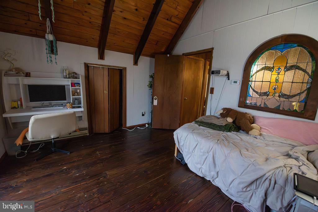 POCONO MOUNTAIN LAKE ESTATES - Residential