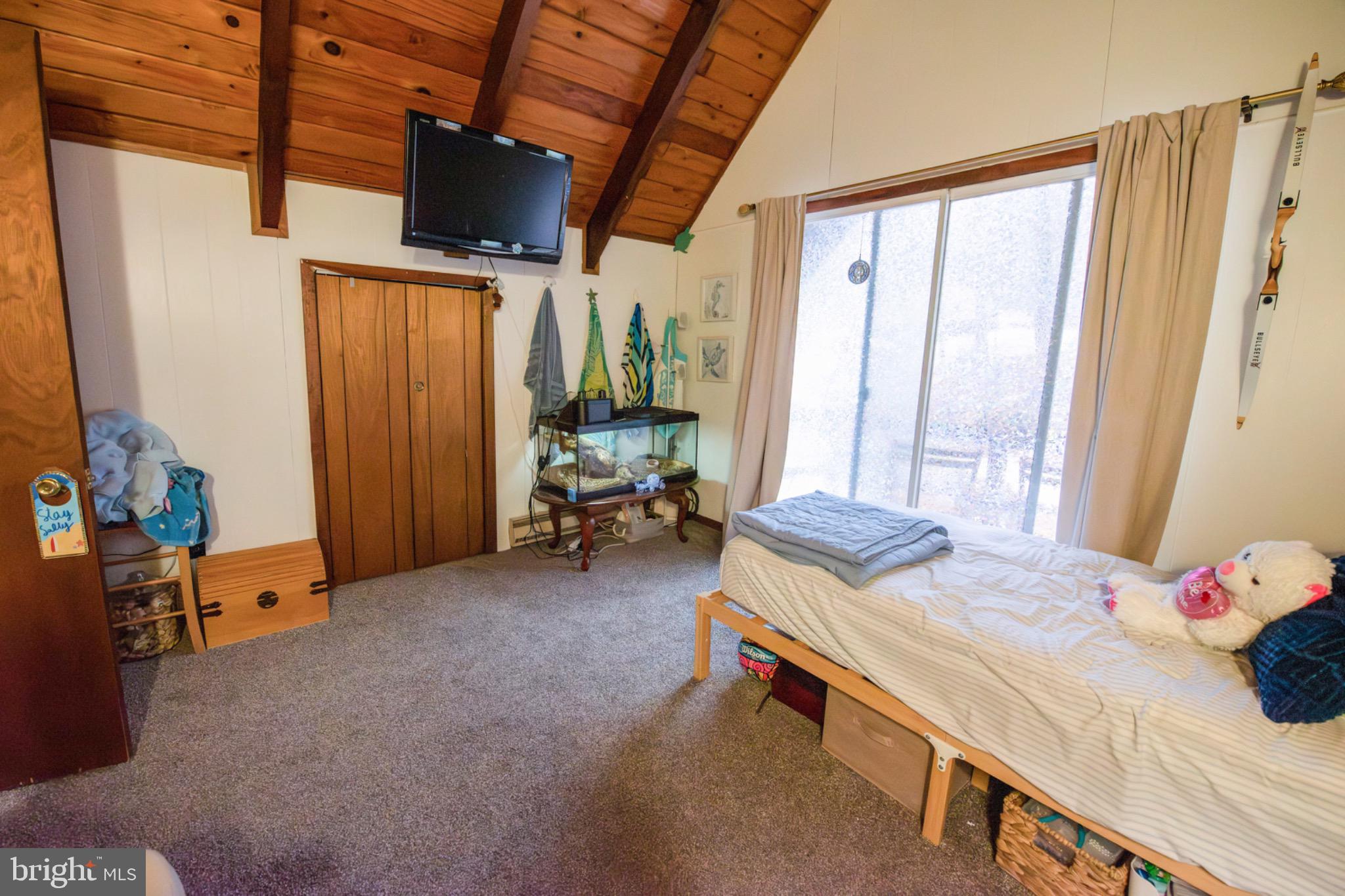 POCONO MOUNTAIN LAKE ESTATES - Residential