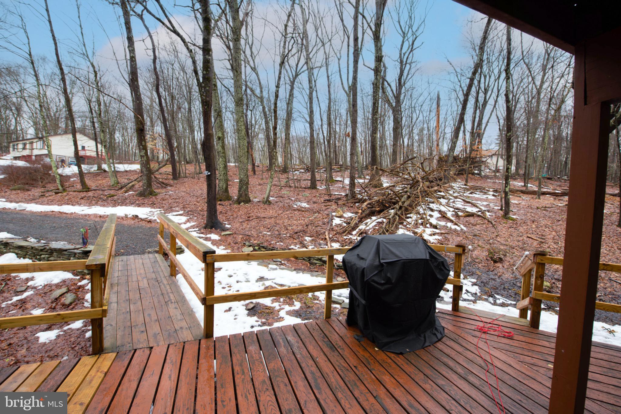 POCONO MOUNTAIN LAKE ESTATES - Residential