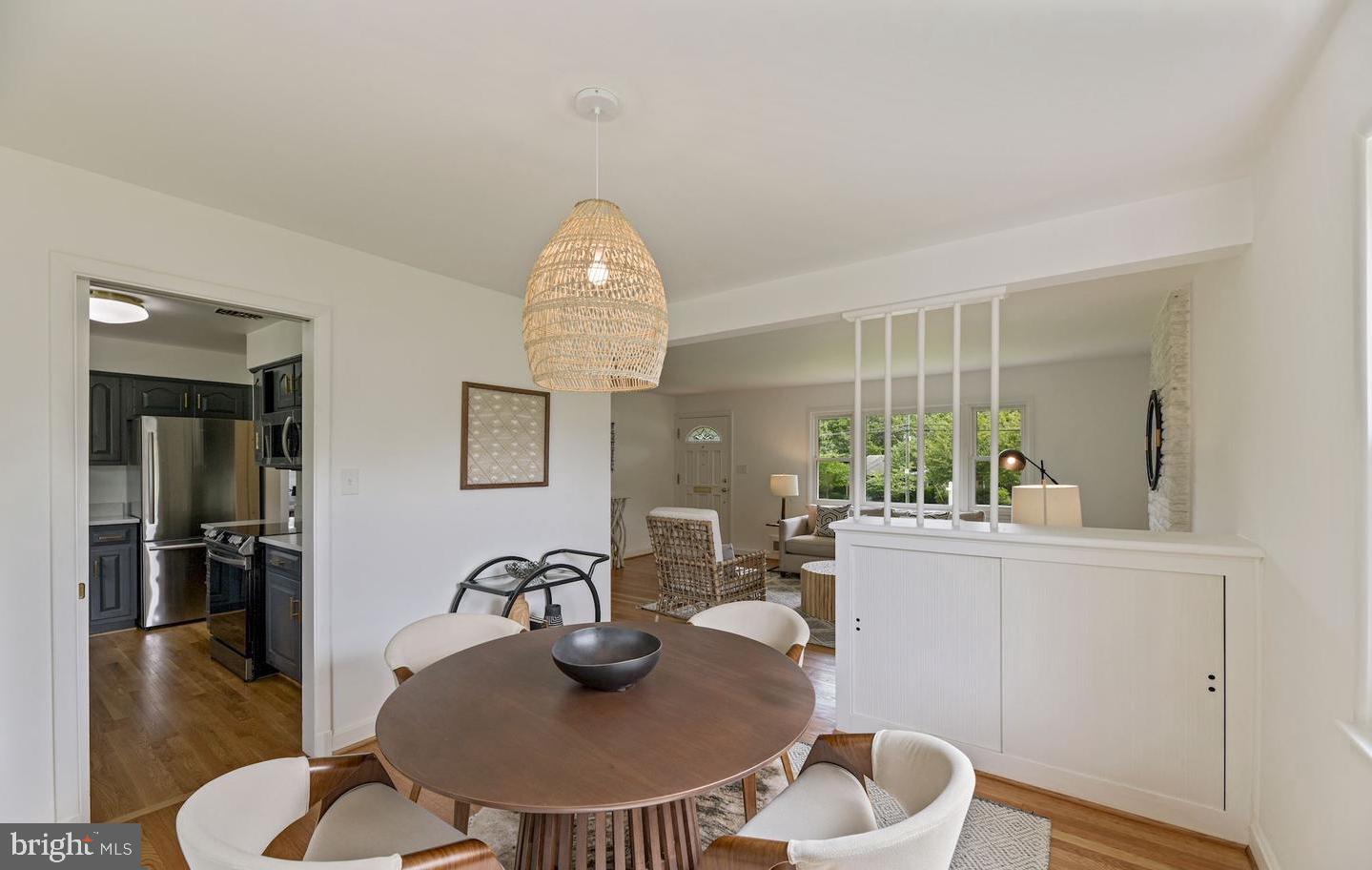 LINCOLNIA HILLS - Residential Lease