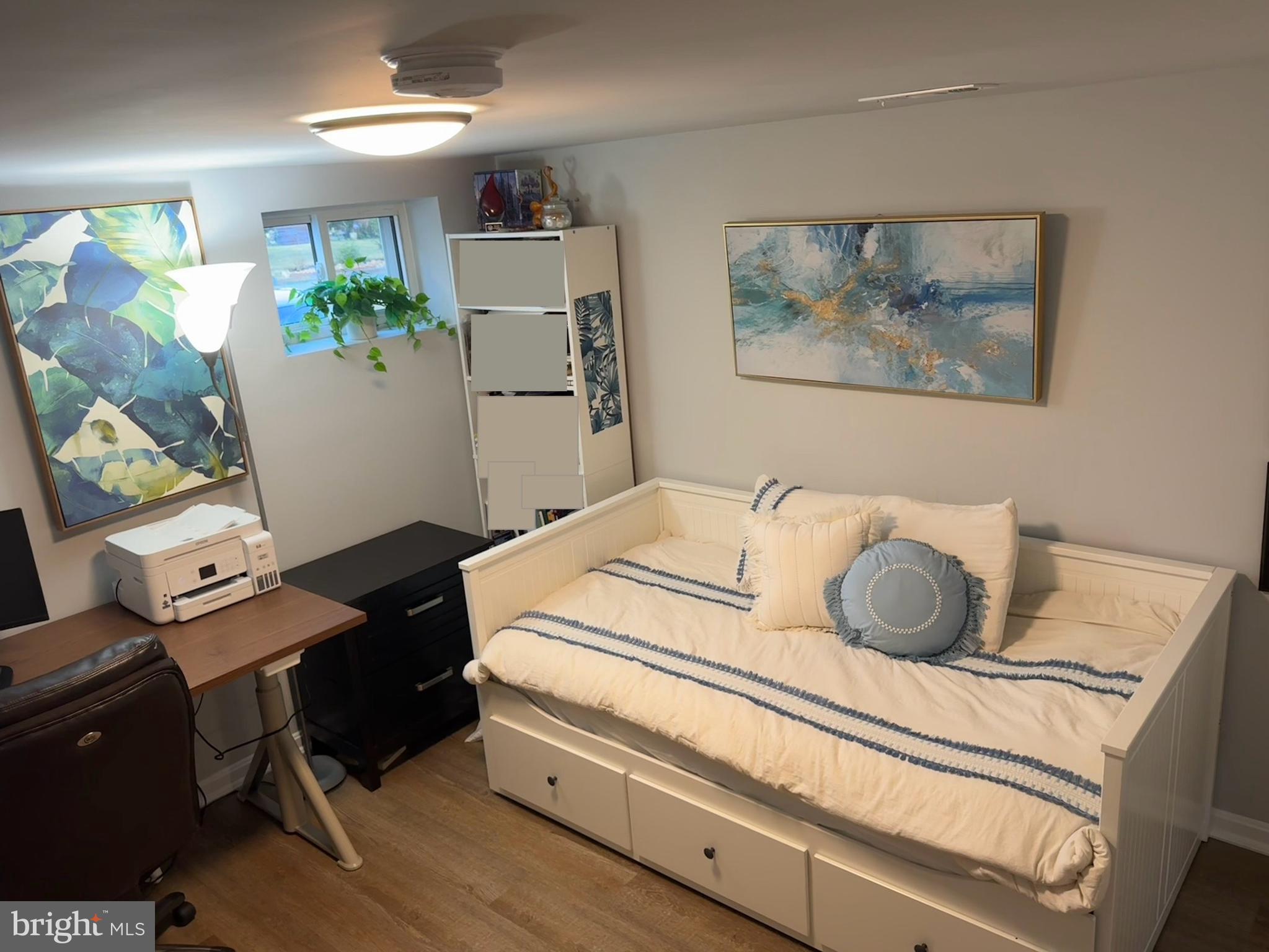 LINCOLNIA HILLS - Residential Lease