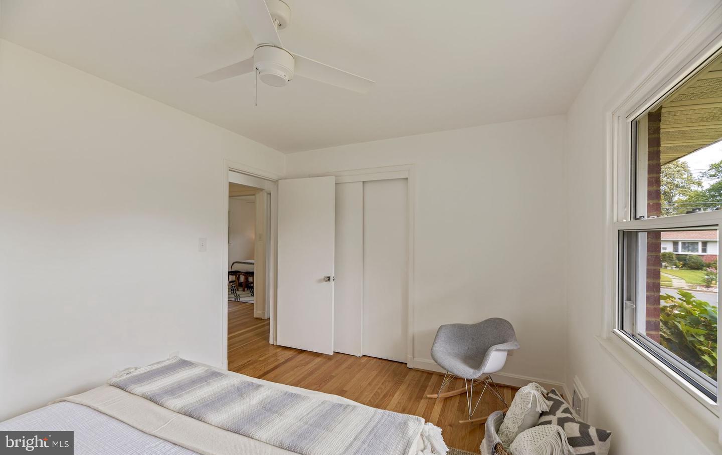 LINCOLNIA HILLS - Residential Lease