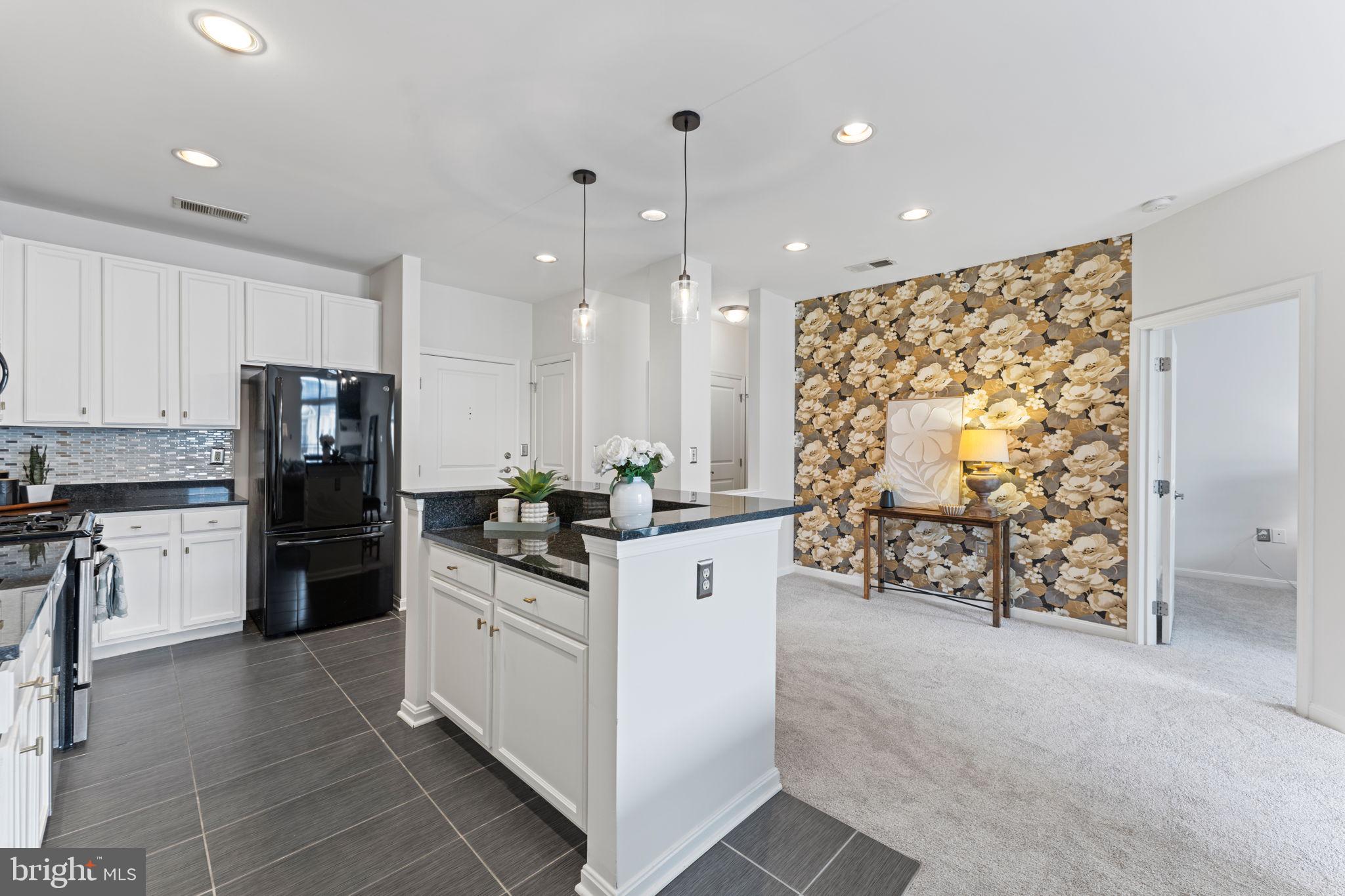 HALSTEAD AT THE METRO - Residential