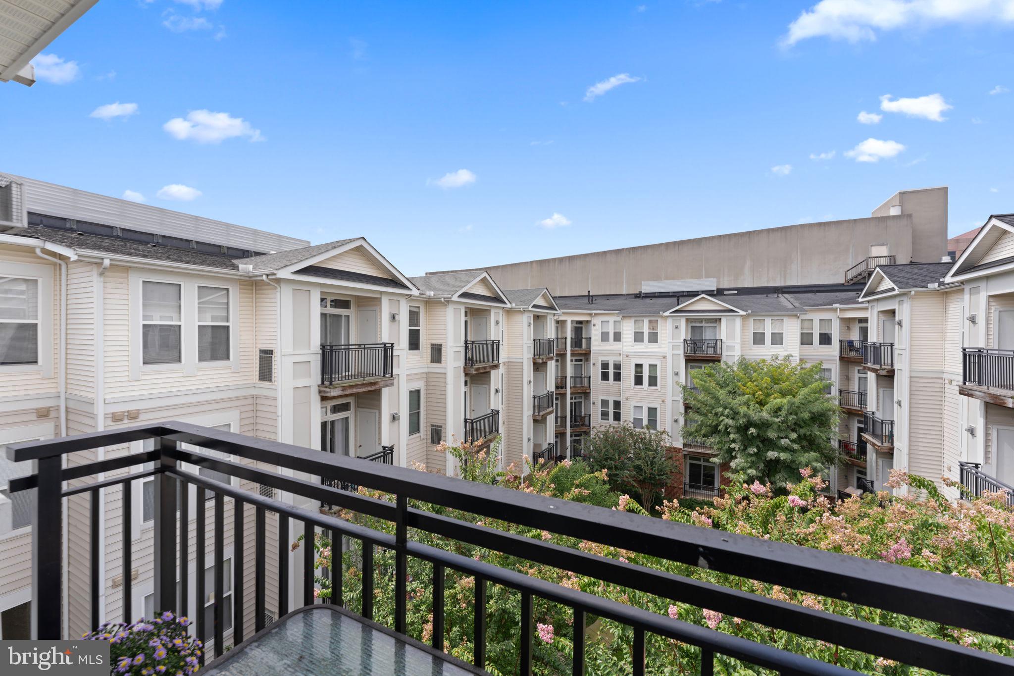 HALSTEAD AT THE METRO - Residential