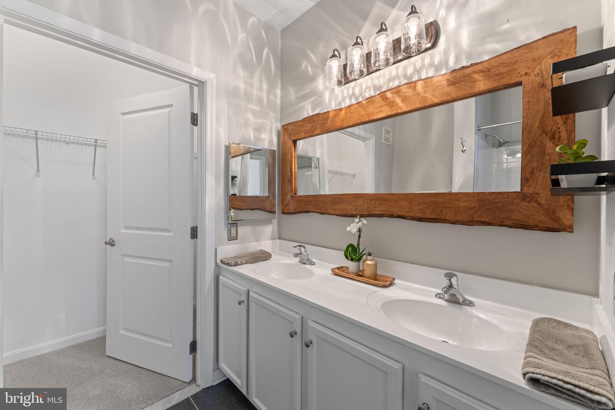 HALSTEAD AT THE METRO - Residential