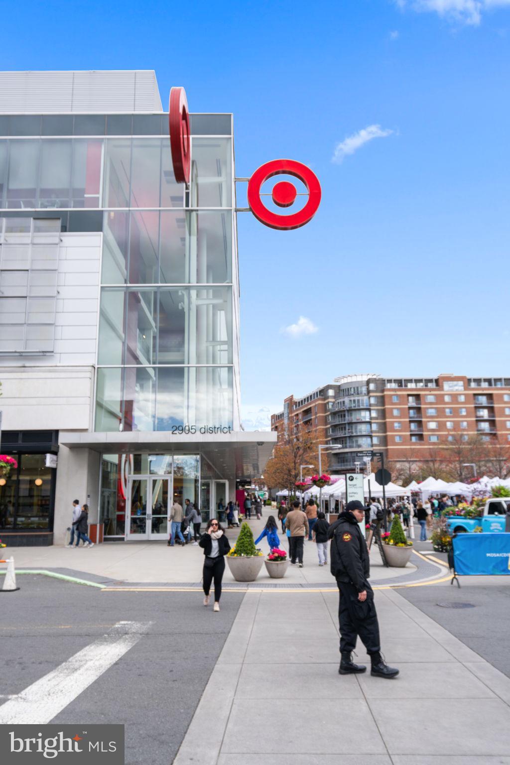 HALSTEAD AT THE METRO - Residential