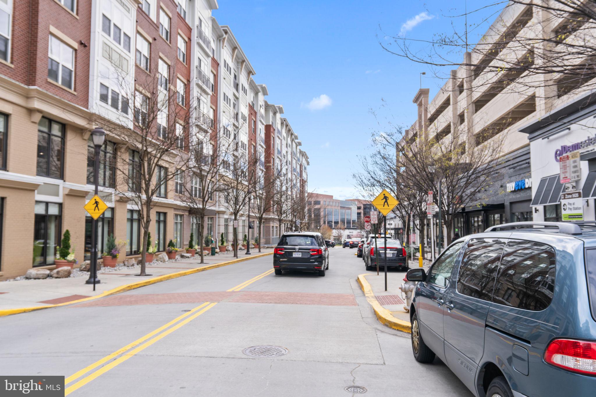 HALSTEAD AT THE METRO - Residential