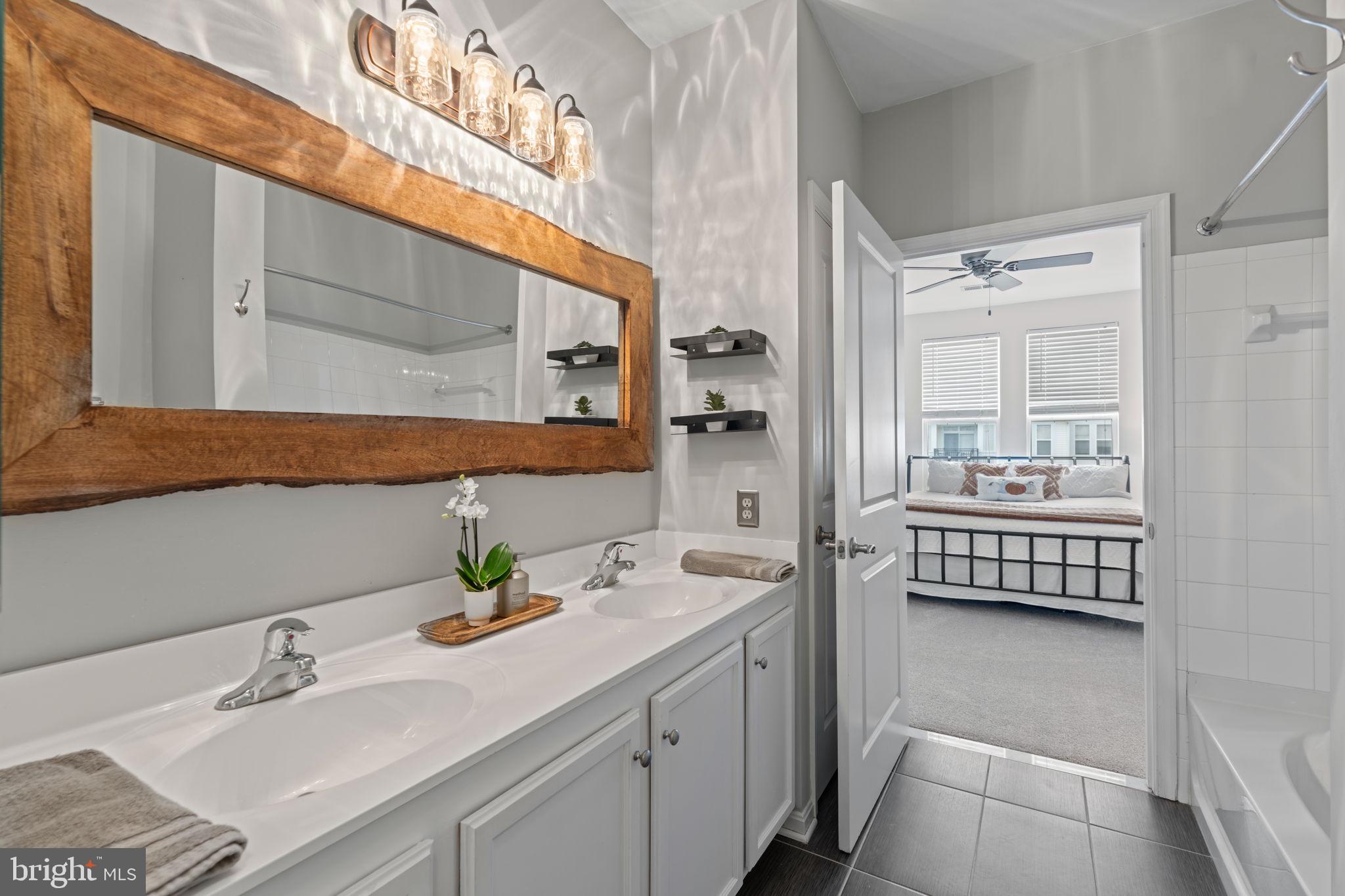 HALSTEAD AT THE METRO - Residential