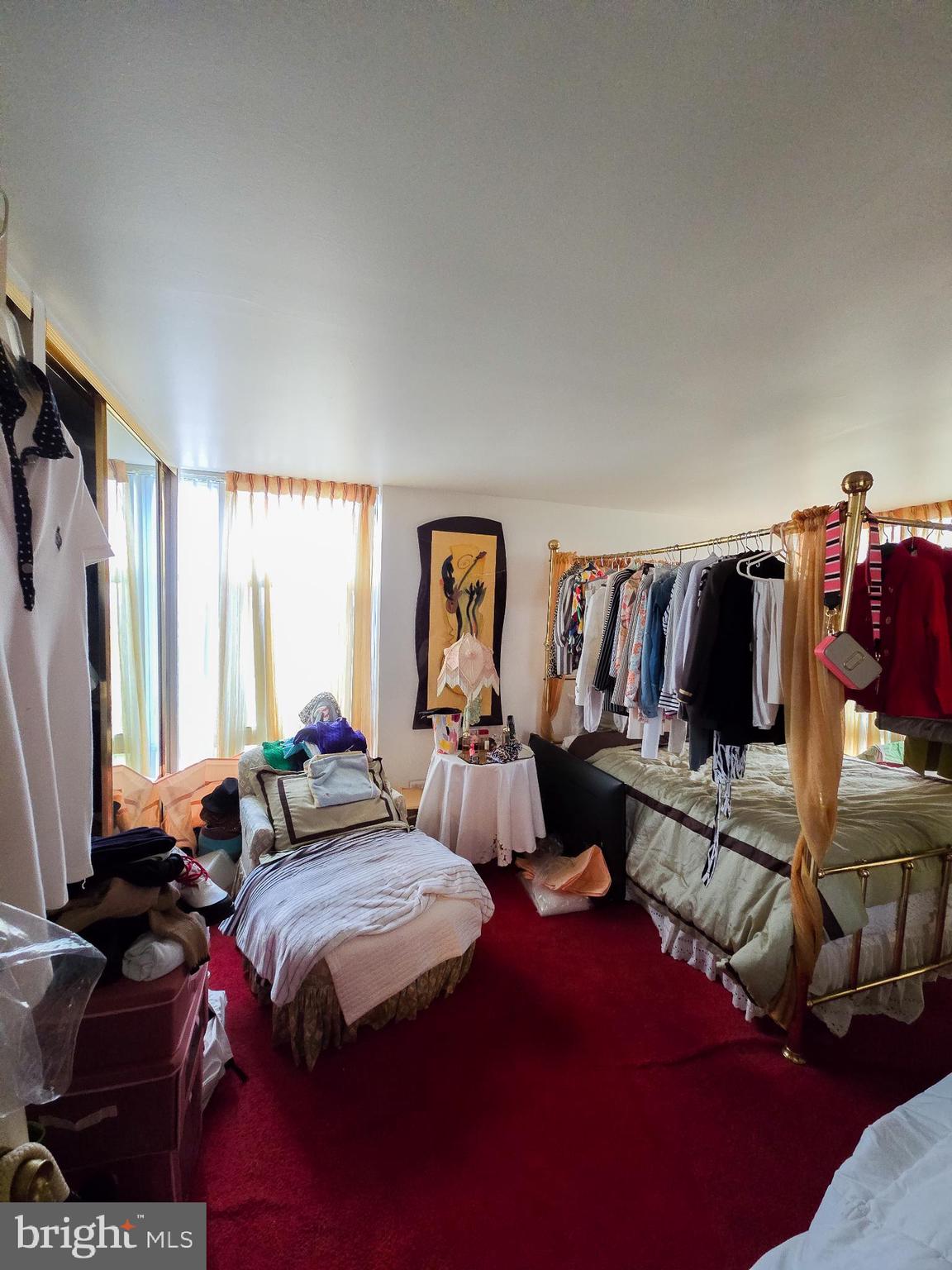 RIVER PARK - Residential