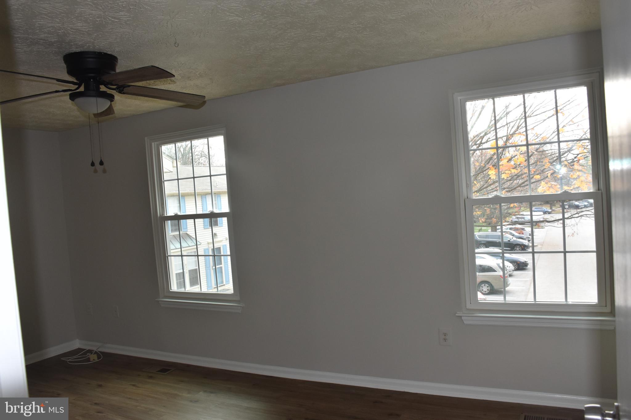 LONG REACH - Residential Lease