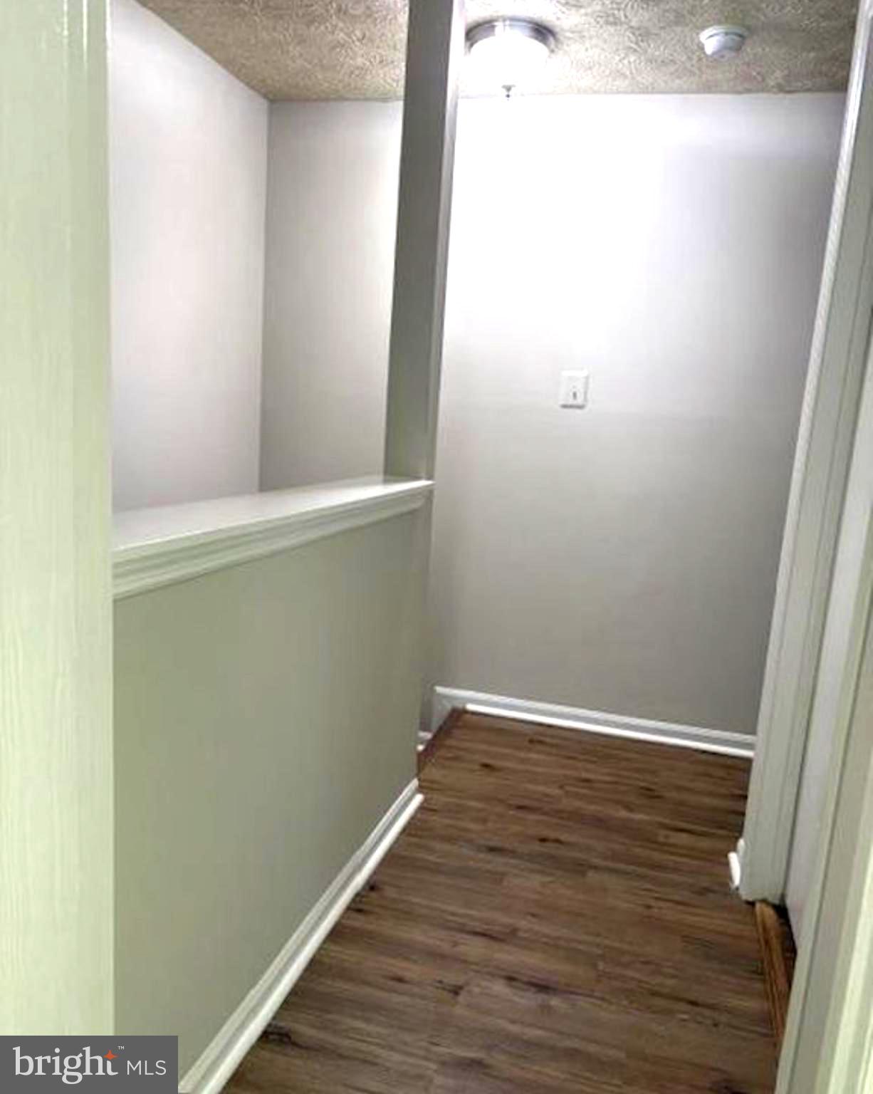 LONG REACH - Residential Lease