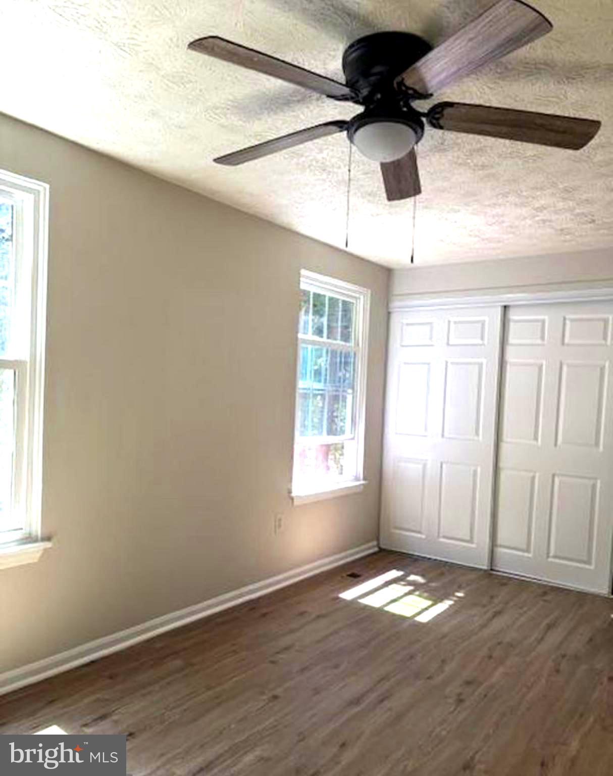 LONG REACH - Residential Lease