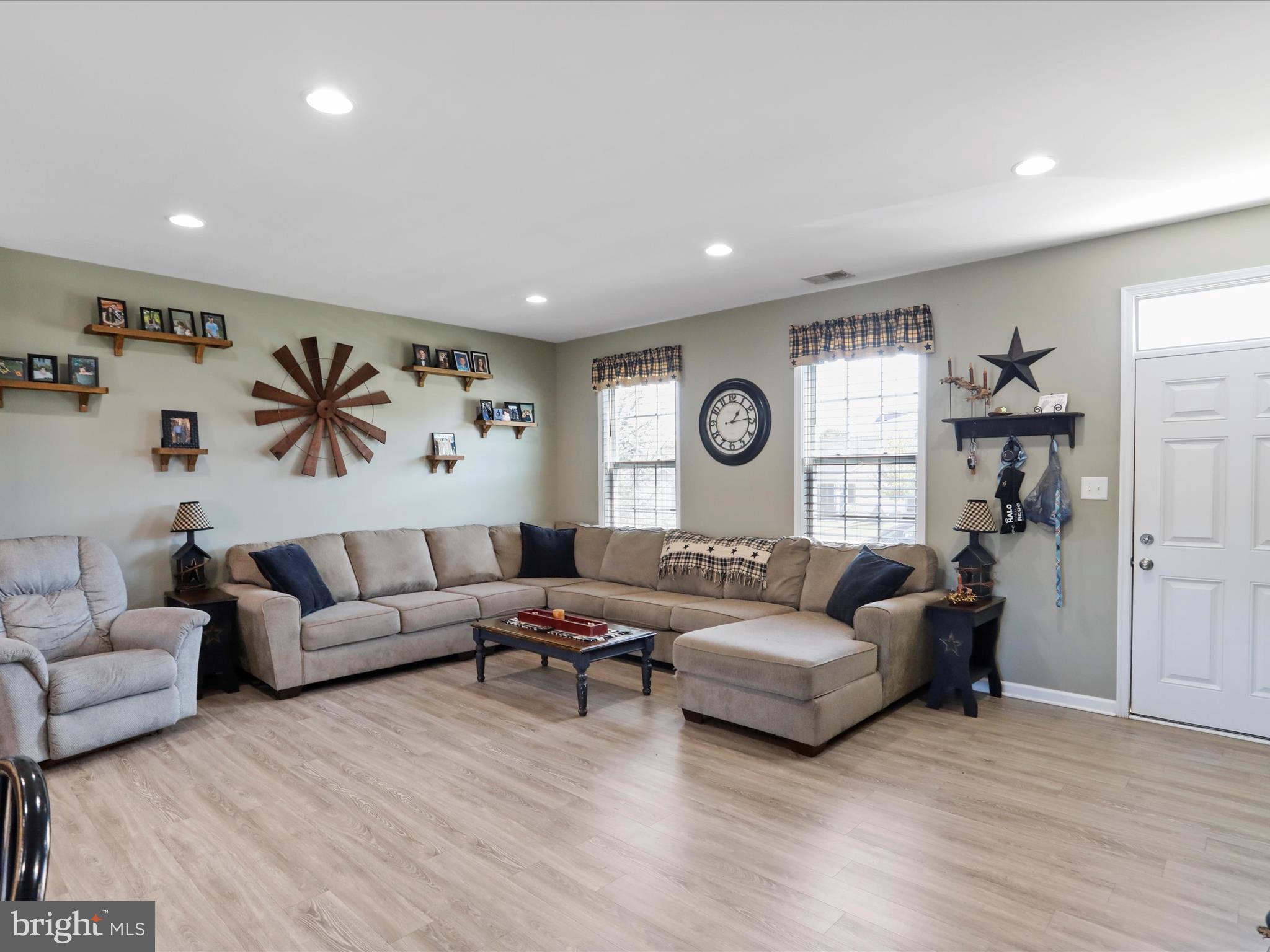 RED HILL - Residential