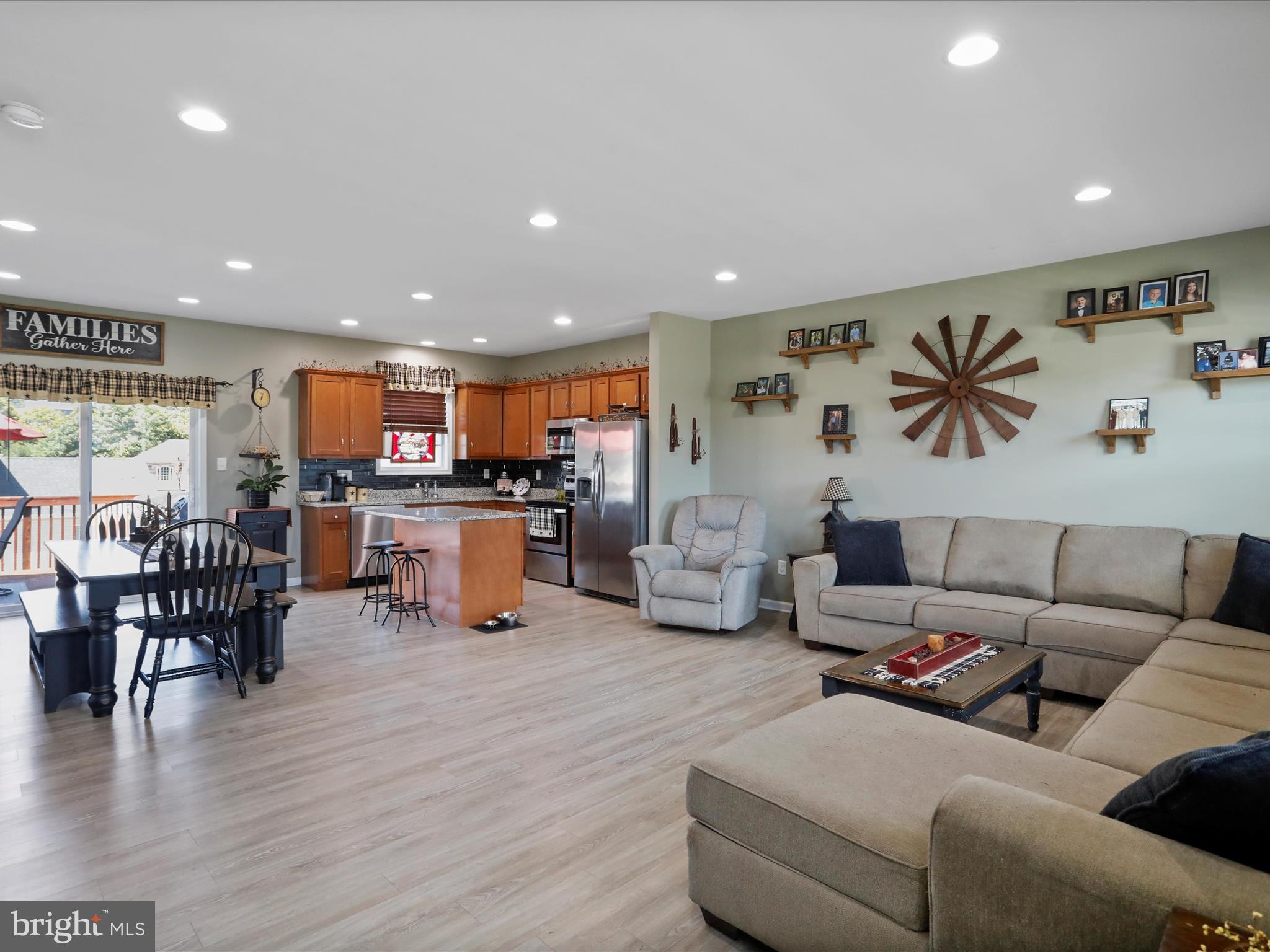 RED HILL - Residential