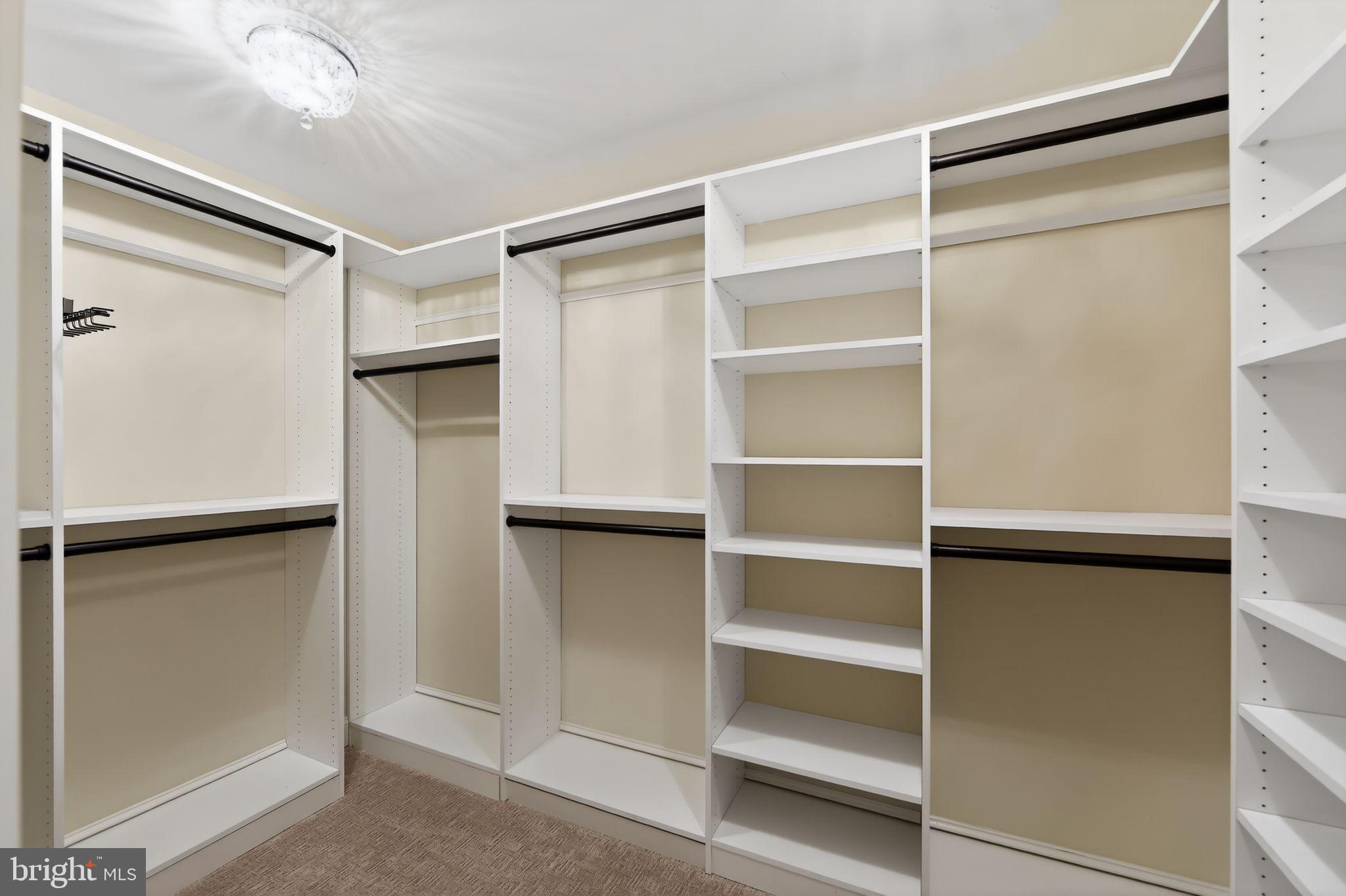 COTSWOLD ESTATES - Residential