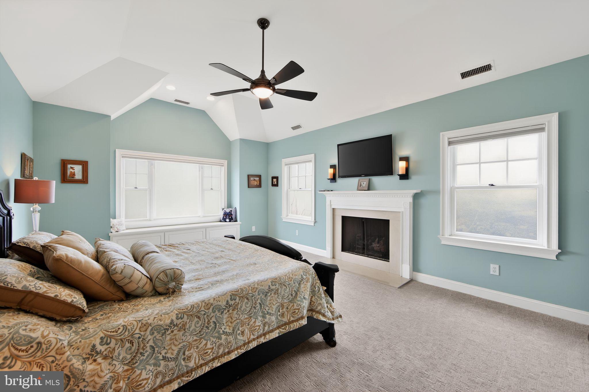 COTSWOLD ESTATES - Residential