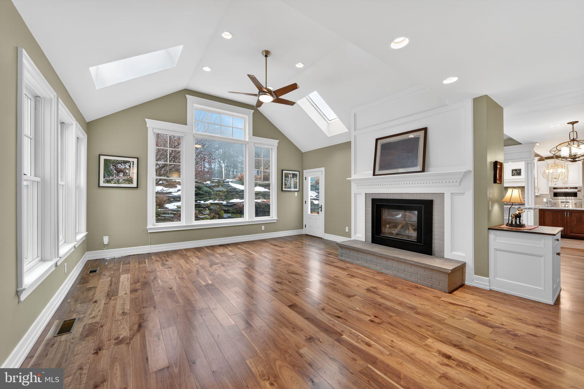 COTSWOLD ESTATES - Residential