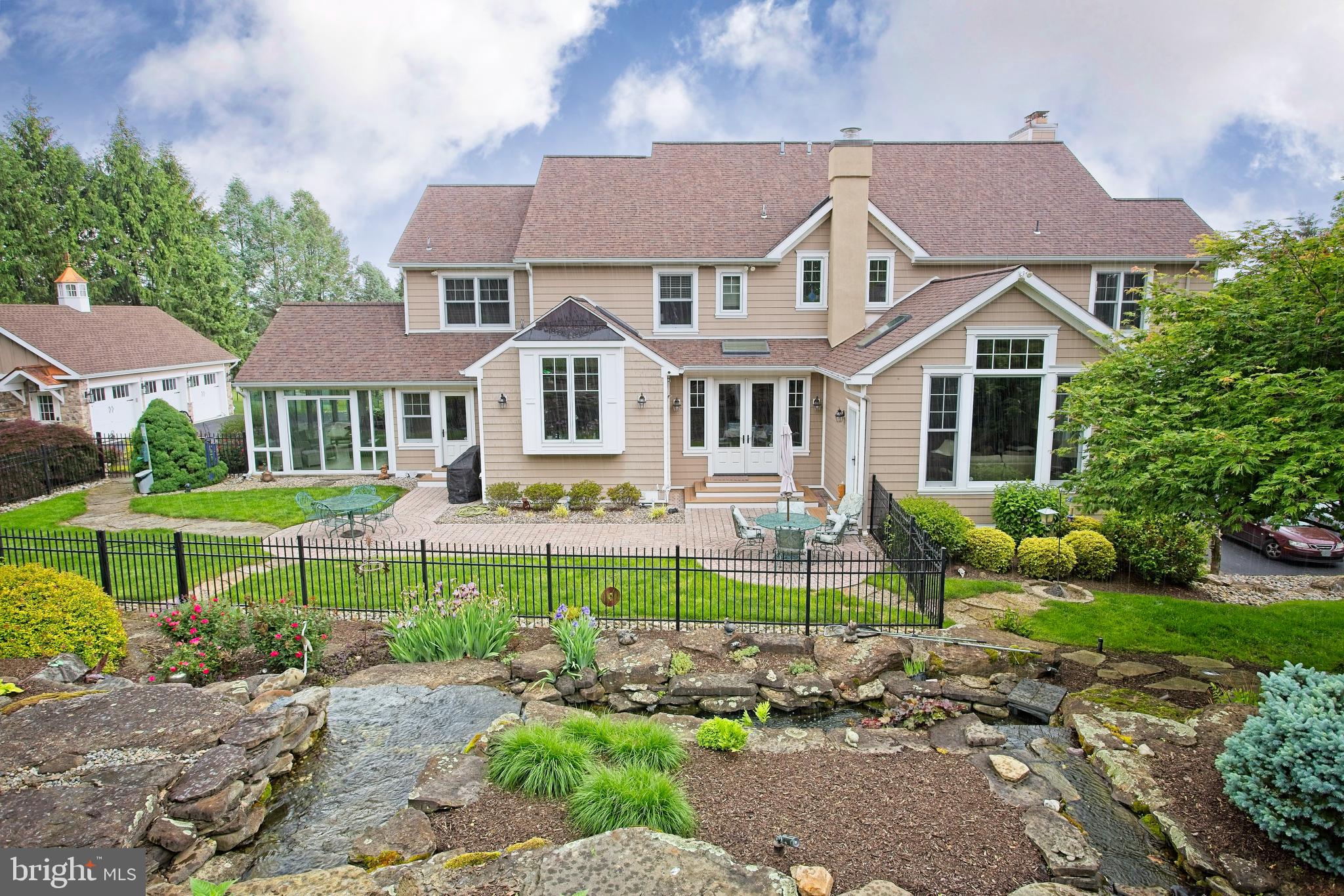 COTSWOLD ESTATES - Residential