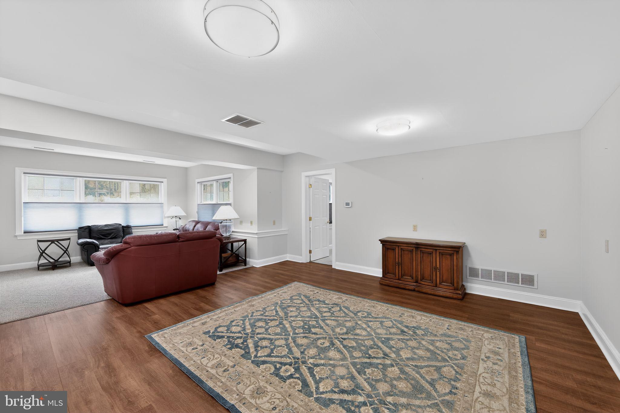 COTSWOLD ESTATES - Residential