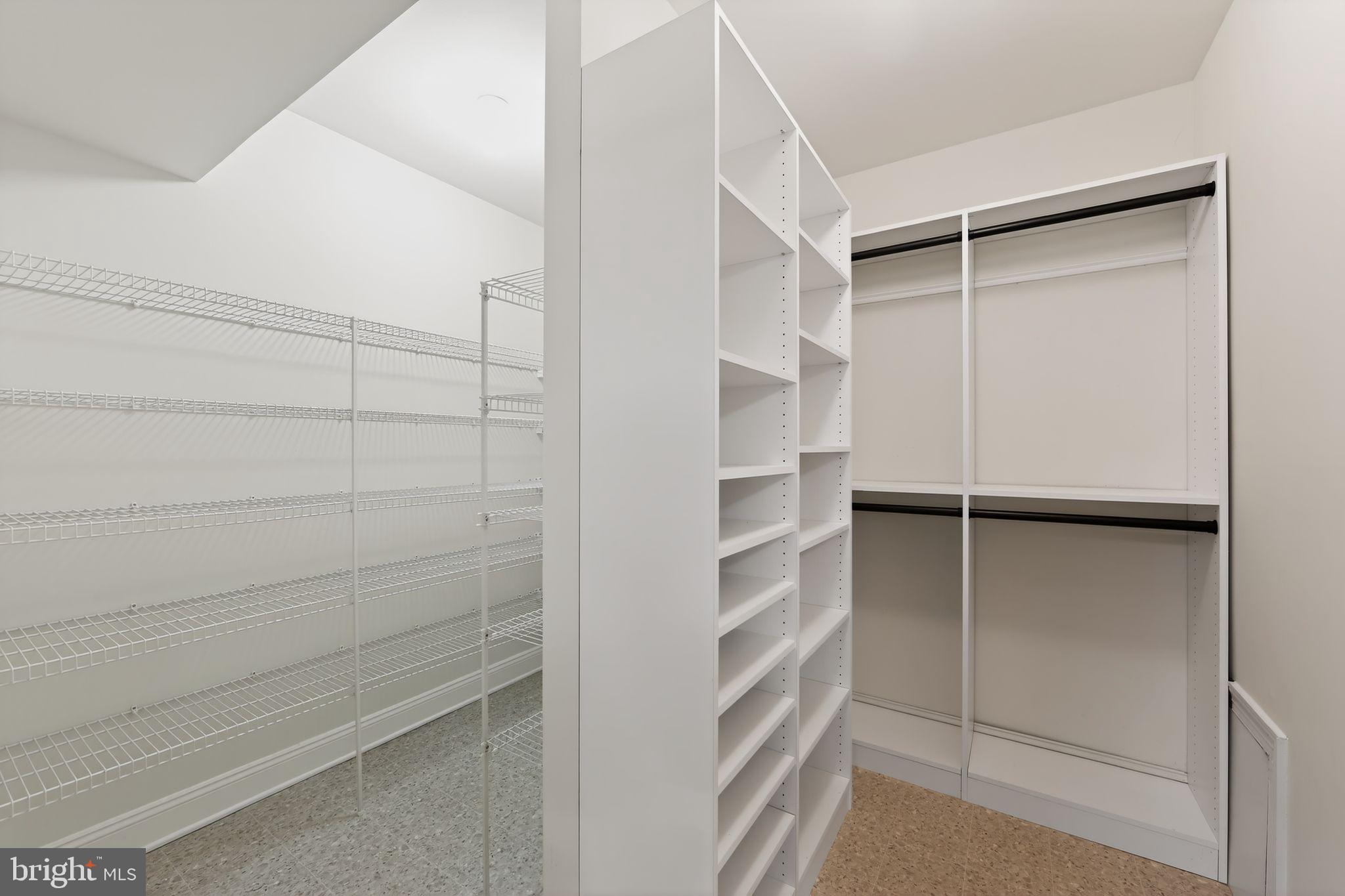 COTSWOLD ESTATES - Residential