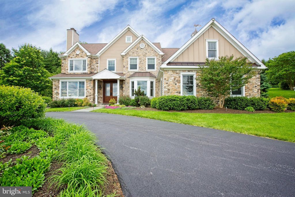 Photo of 39 Wyndemere Lake Drive, CHESTER SPRINGS, PA 19425 (MLS # PACT2118298)