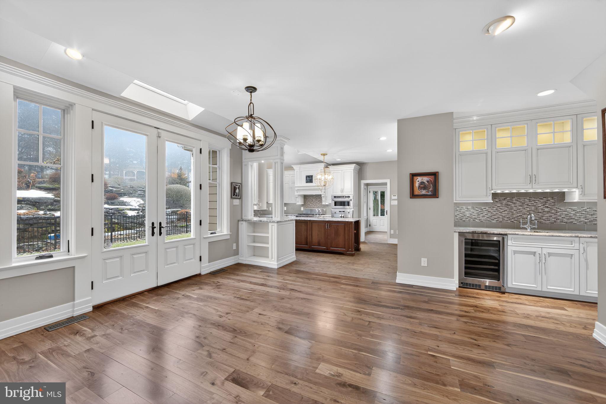 COTSWOLD ESTATES - Residential