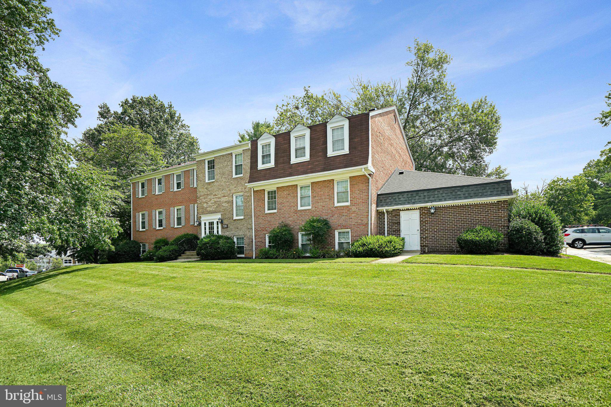 728 QUINCE ORCHARD BOULEVARD 728-P1
