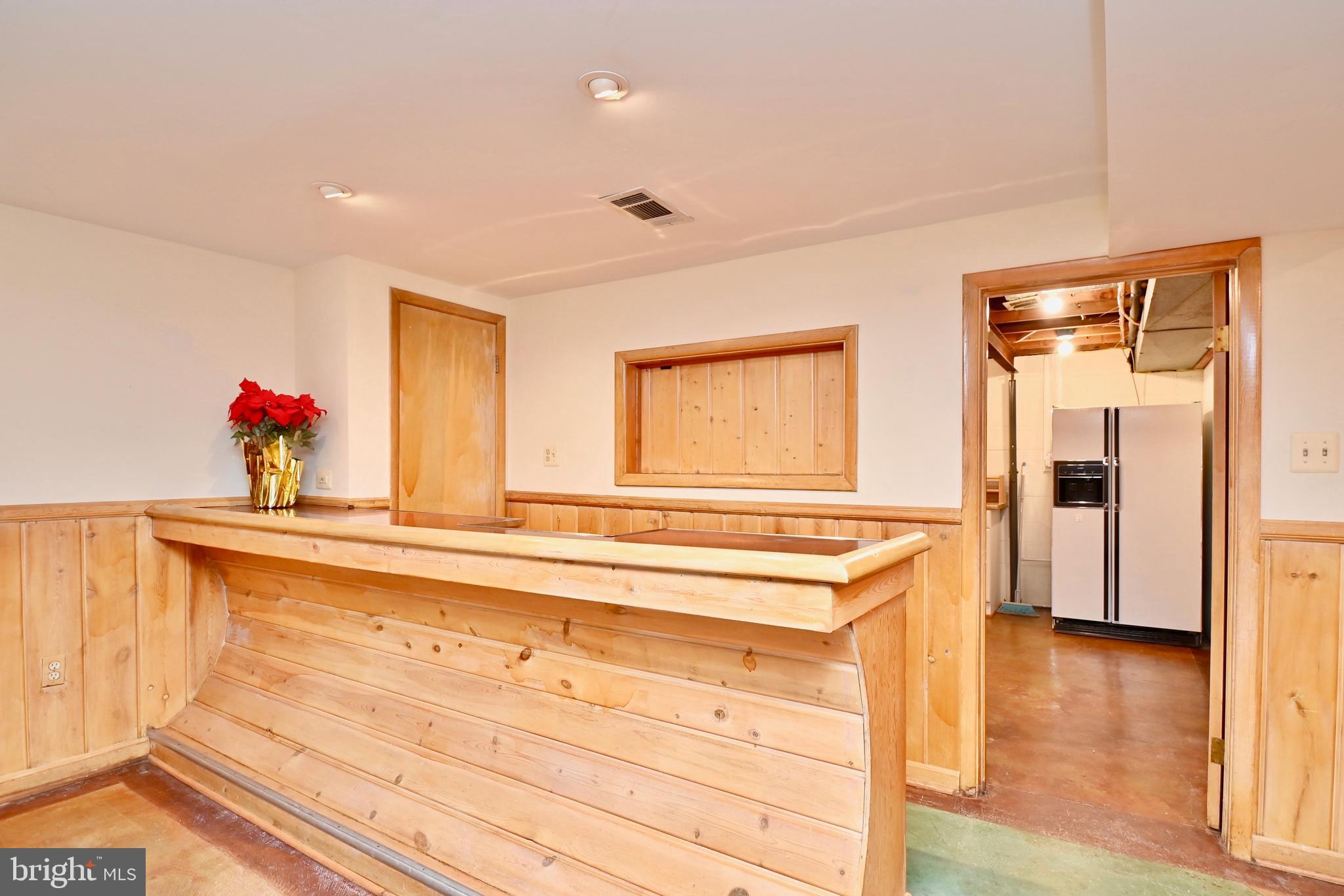 YACHT HAVEN ESTATES - Residential Lease