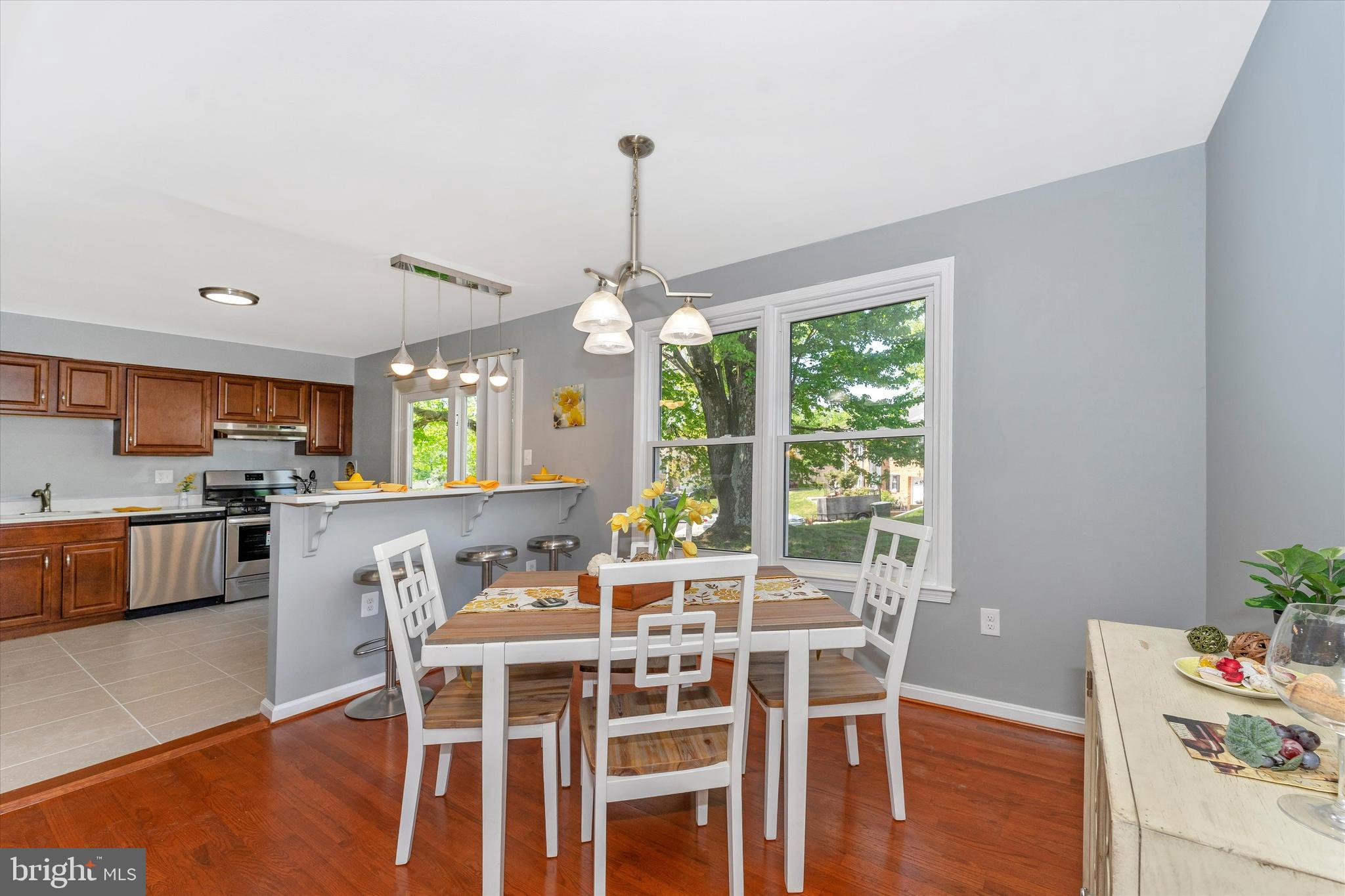 MELWOOD MANOR PLAT TWO> - Residential