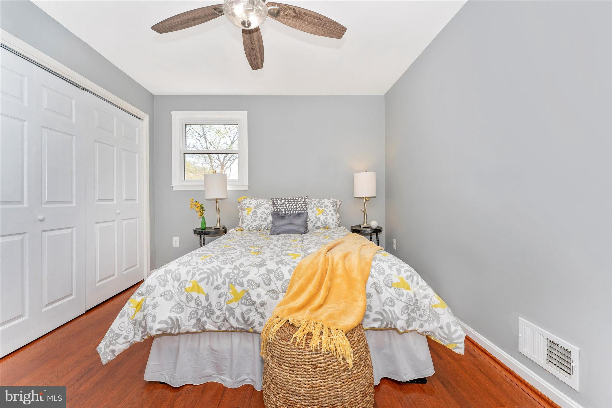 MELWOOD MANOR PLAT TWO> - Residential