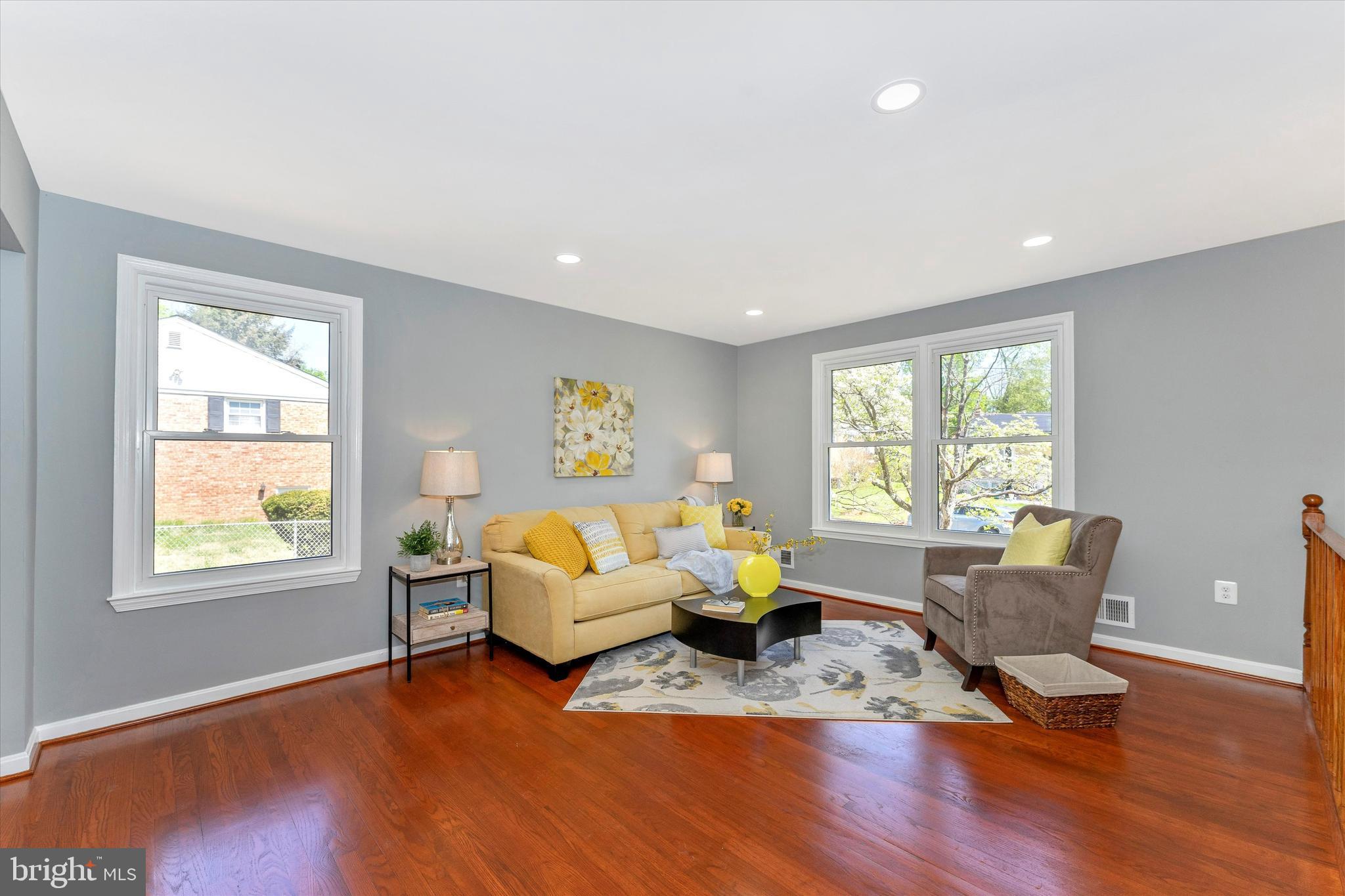 MELWOOD MANOR PLAT TWO> - Residential