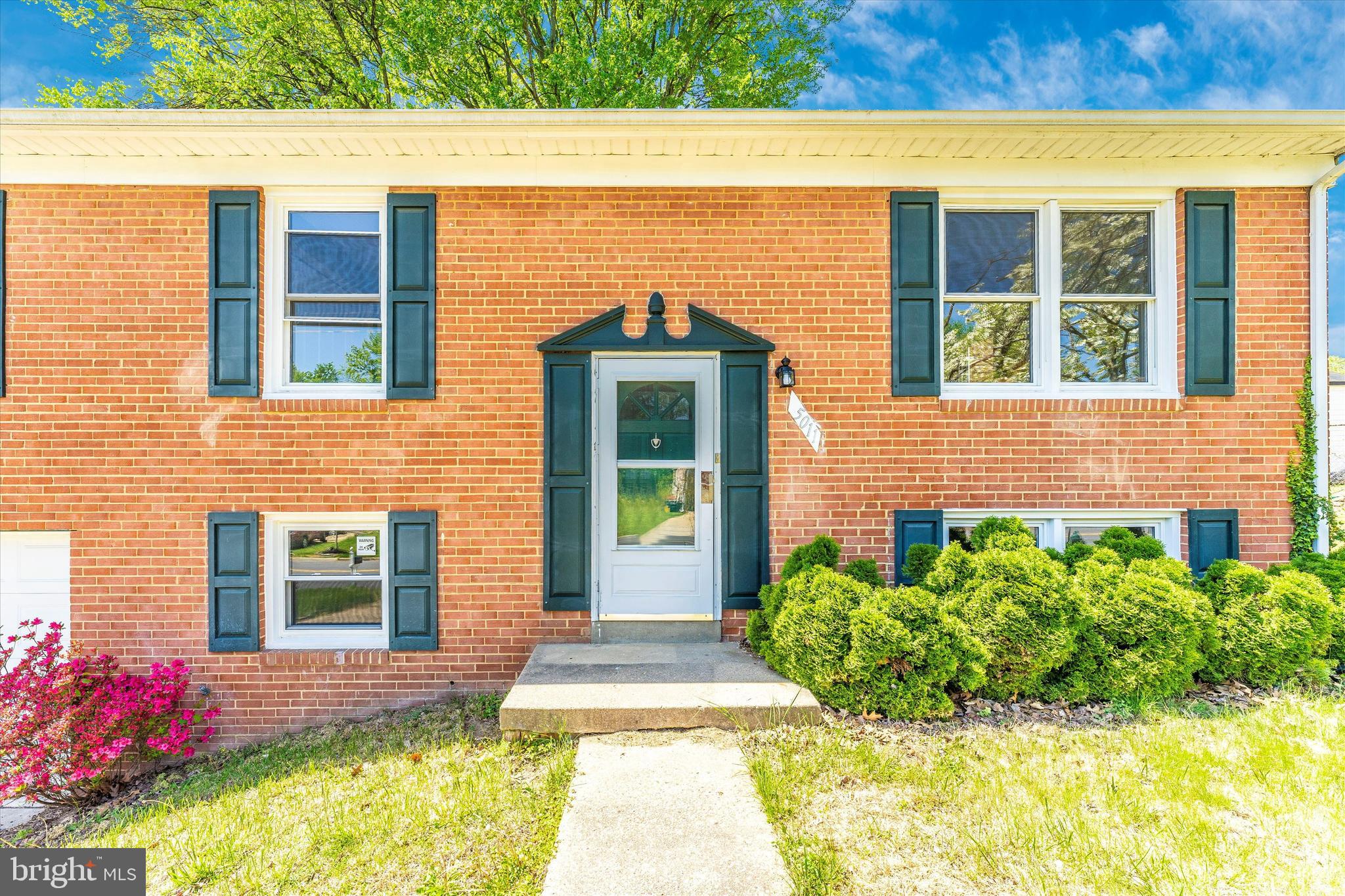 MELWOOD MANOR PLAT TWO> - Residential