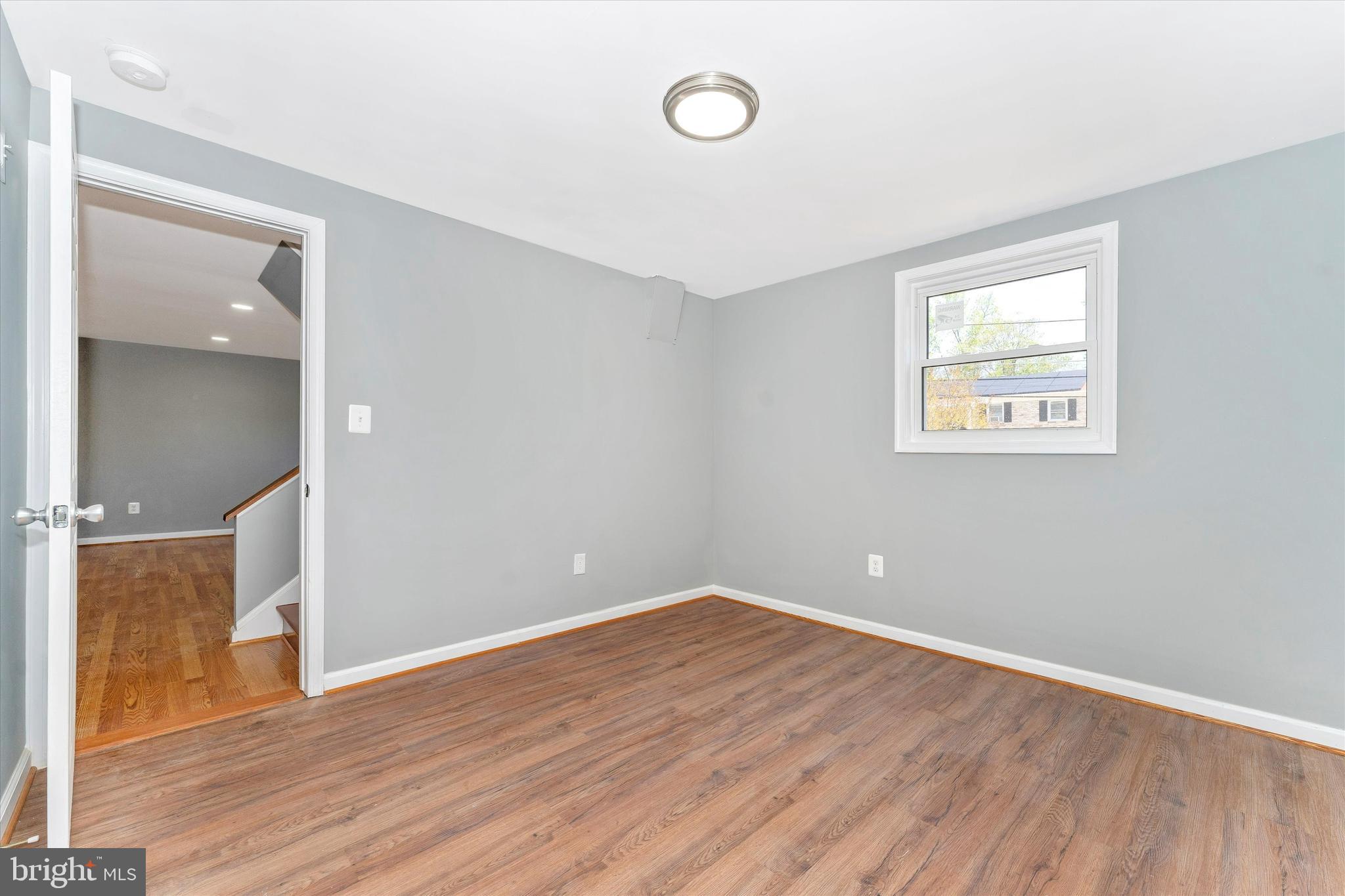 MELWOOD MANOR PLAT TWO> - Residential