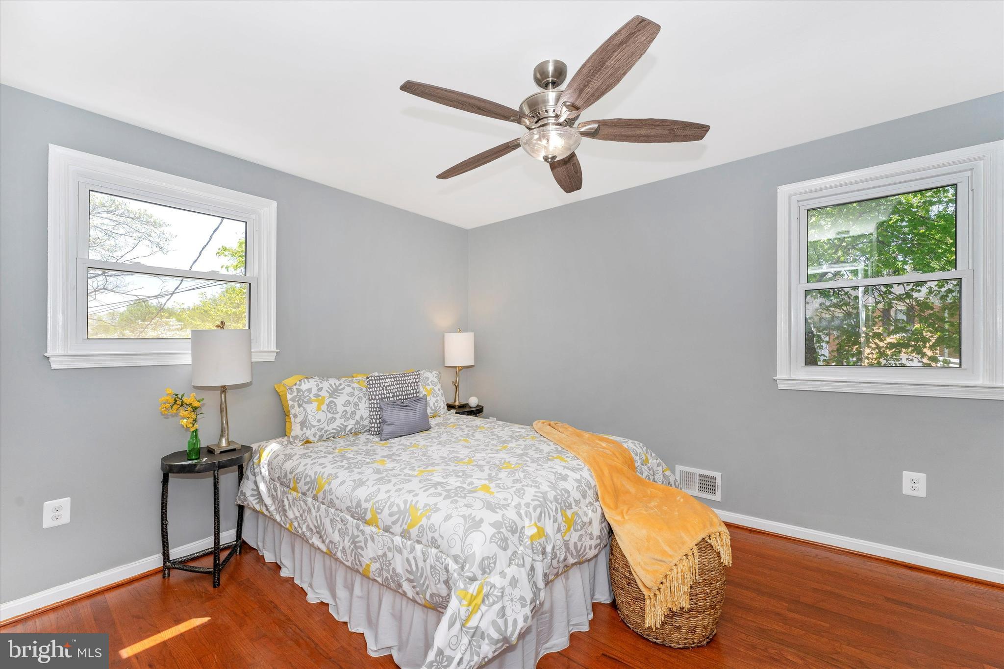 MELWOOD MANOR PLAT TWO> - Residential