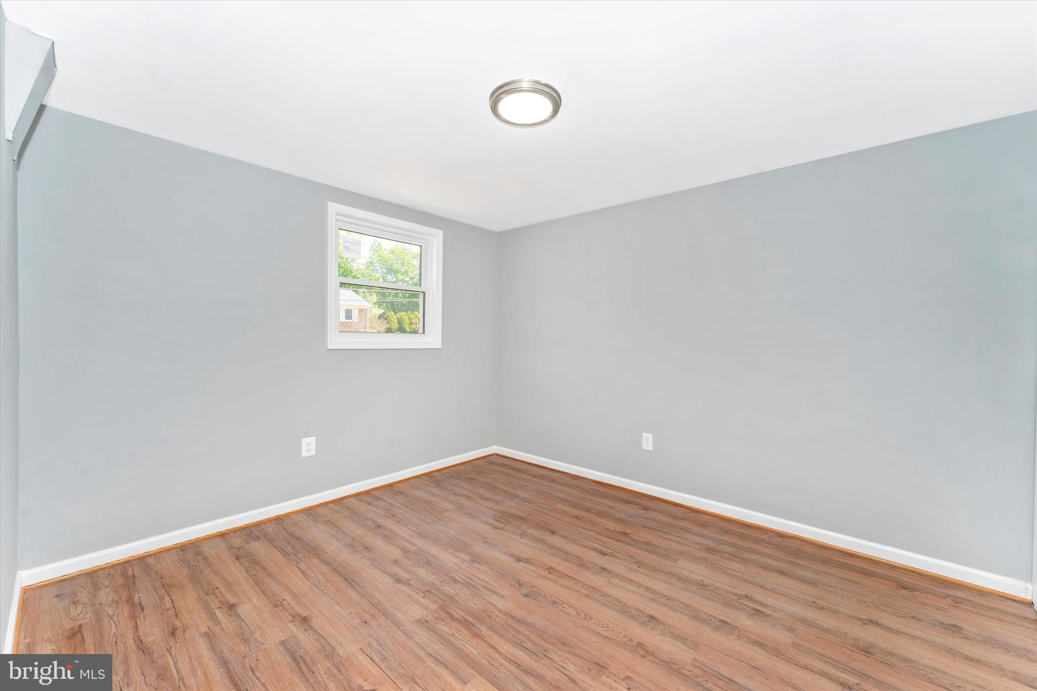 MELWOOD MANOR PLAT TWO> - Residential