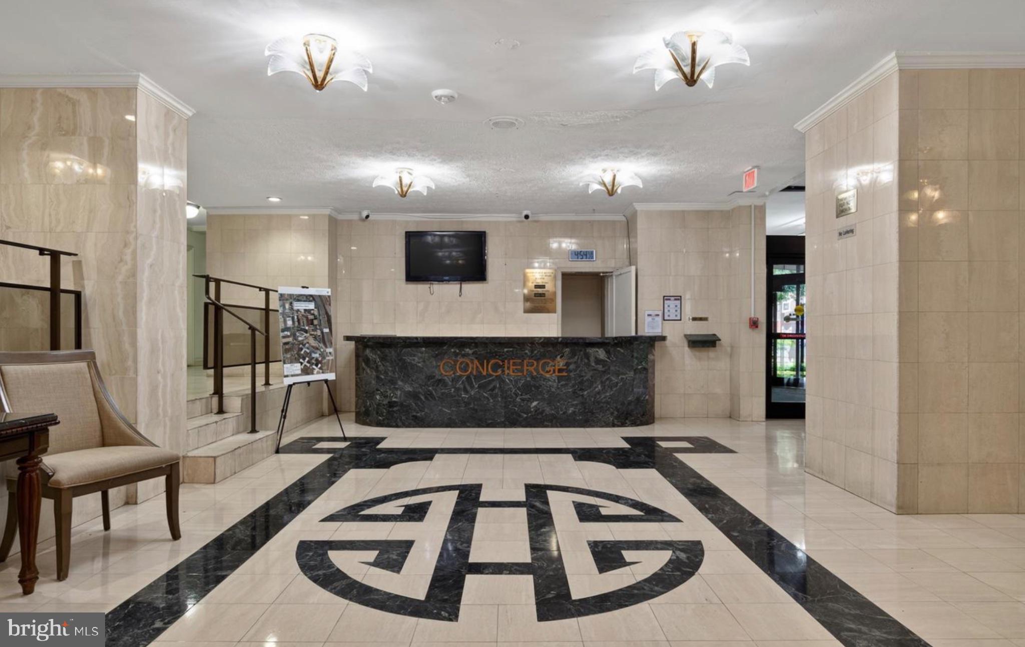 1121 ARLINGTON BOULEVARD 520