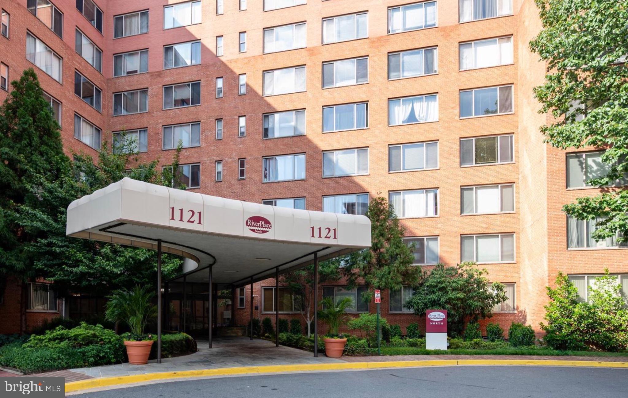 1121 ARLINGTON BOULEVARD 520