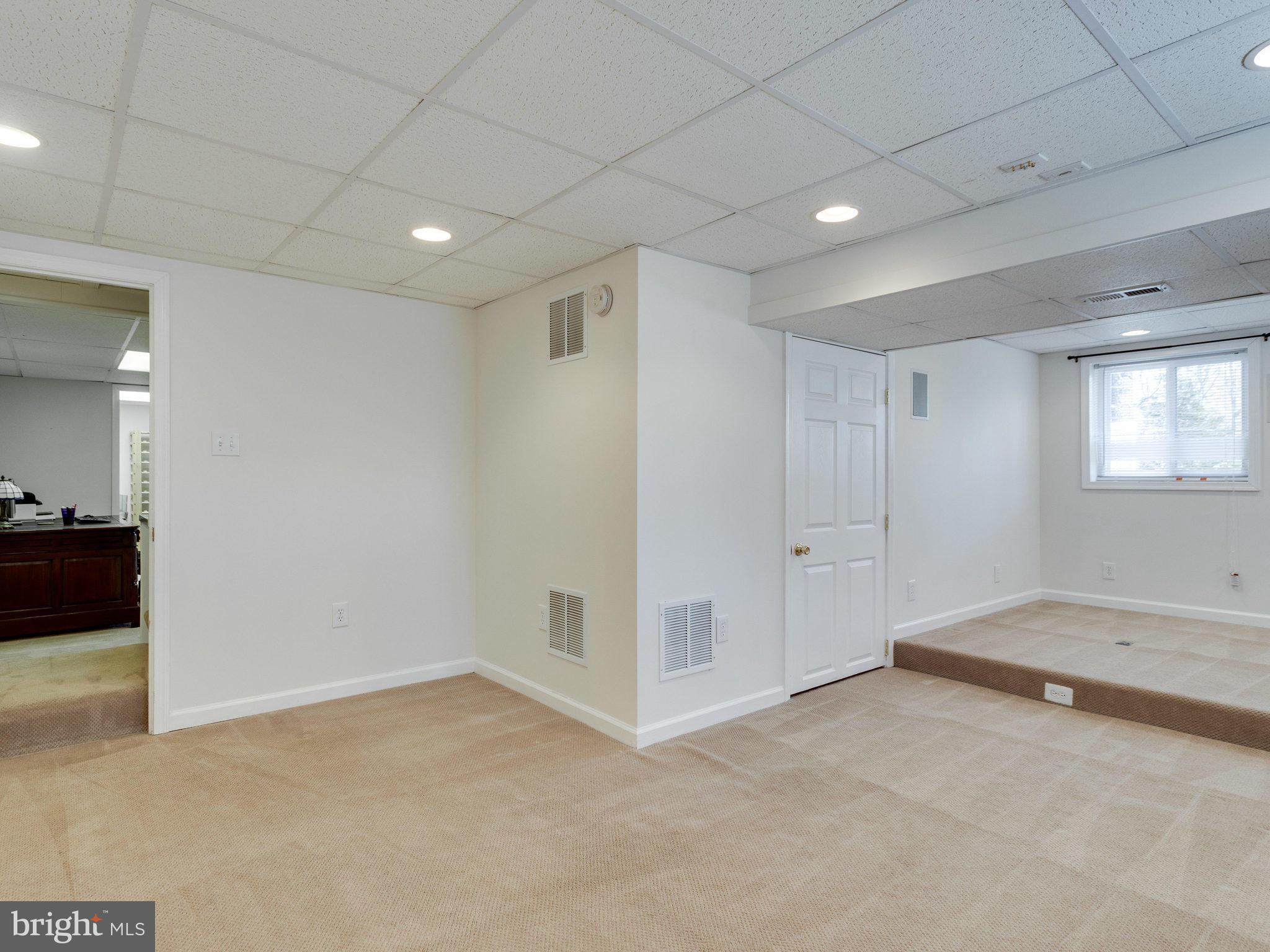 KINGS PARK WEST - Residential