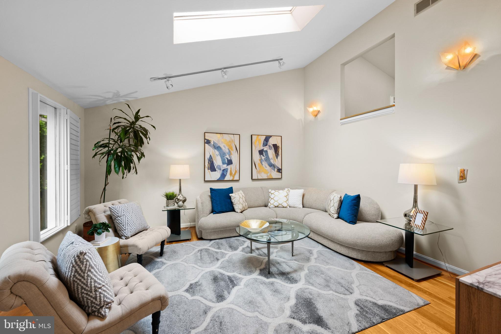NORTH CLEVELAND PARK - Residential