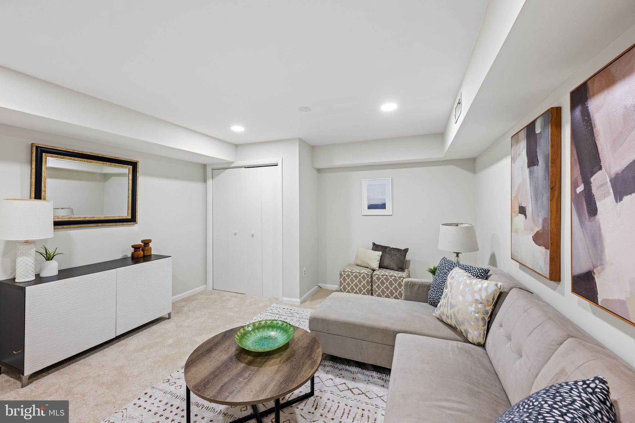 NORTH CLEVELAND PARK - Residential
