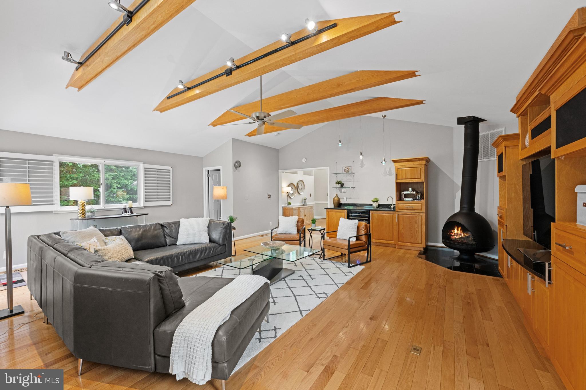NORTH CLEVELAND PARK - Residential