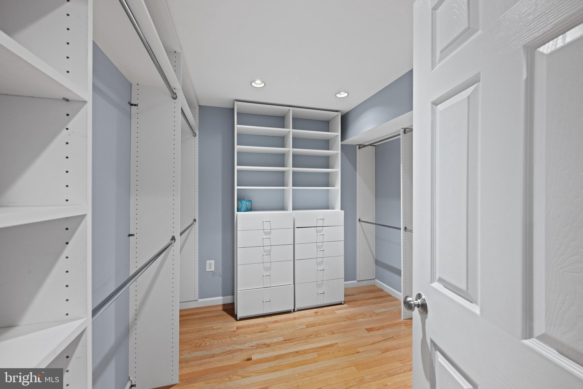 NORTH CLEVELAND PARK - Residential