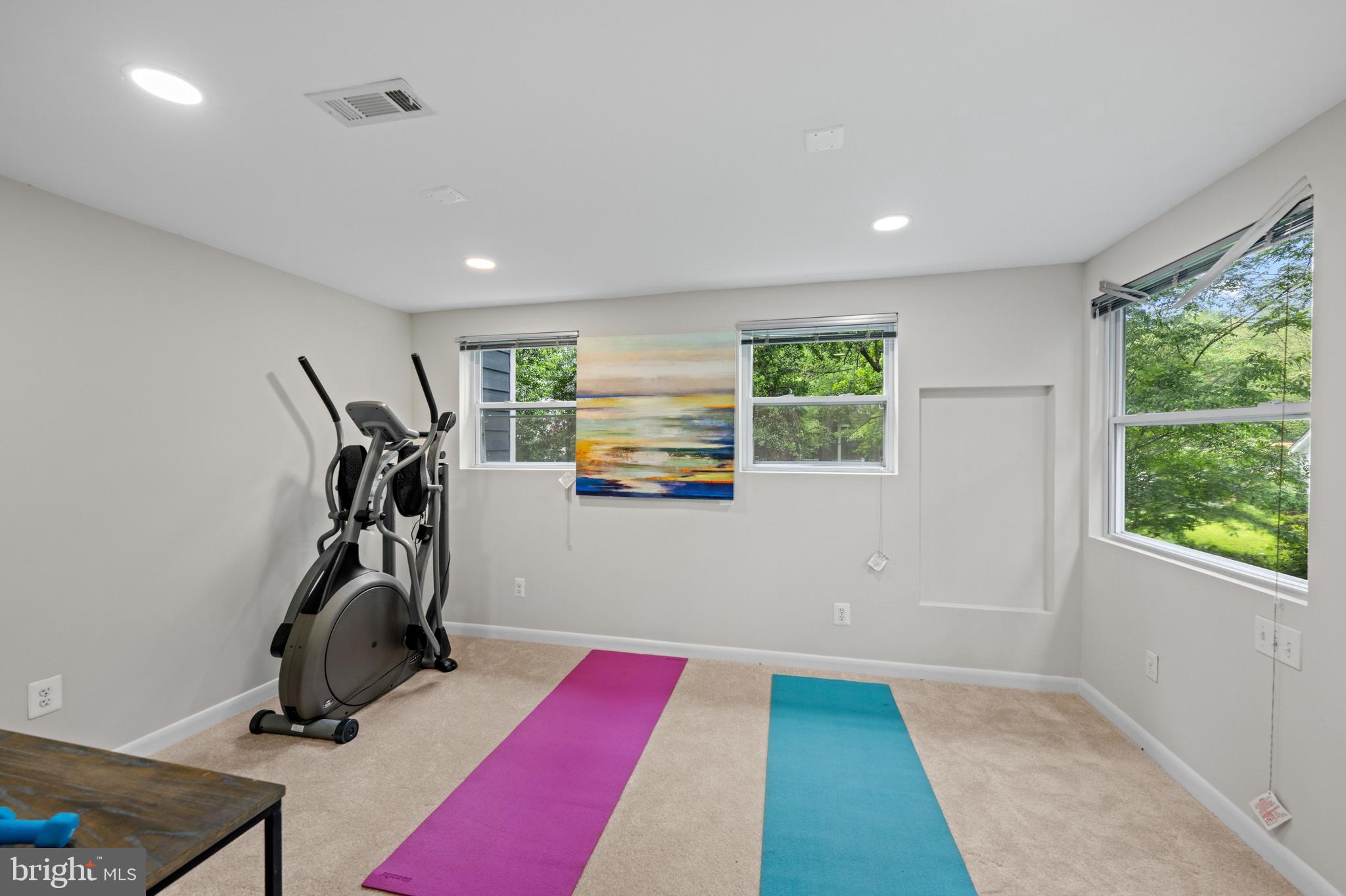 NORTH CLEVELAND PARK - Residential