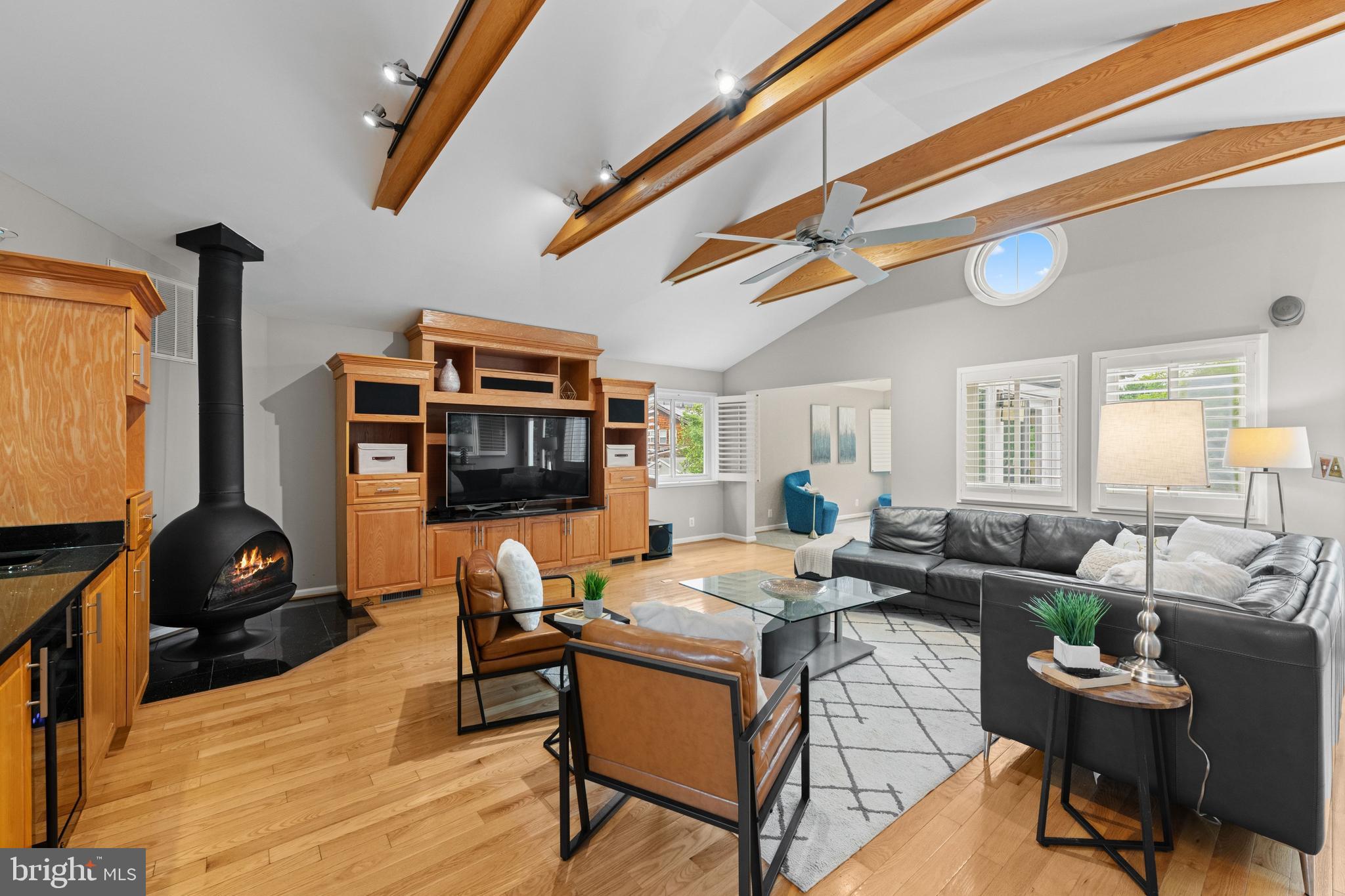NORTH CLEVELAND PARK - Residential