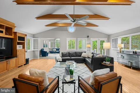 MLS: DCDC2264316