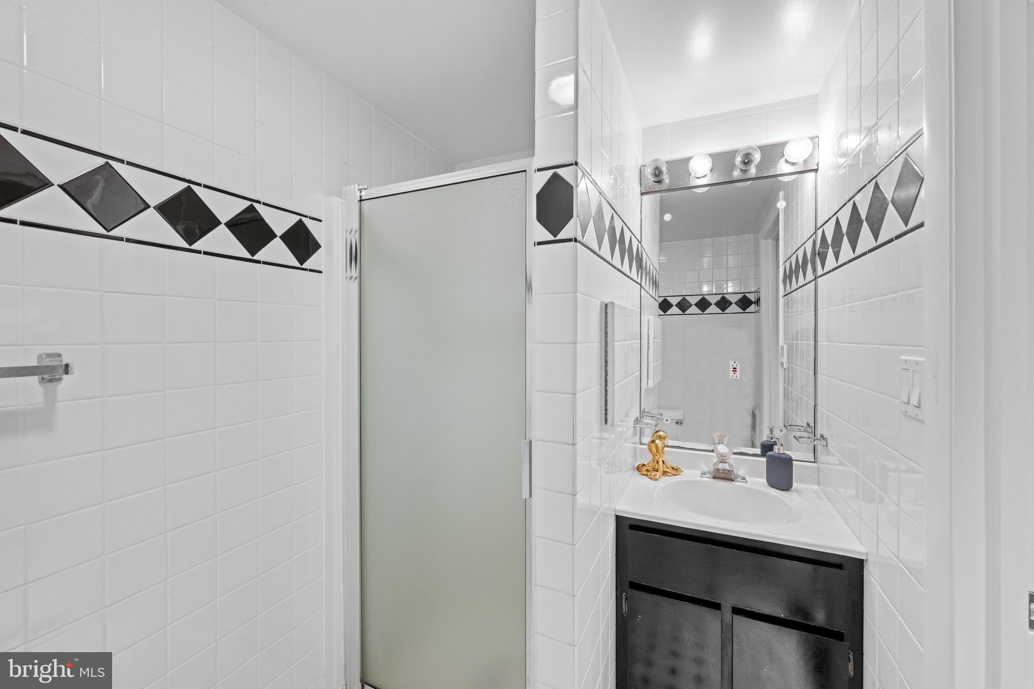 NORTH CLEVELAND PARK - Residential