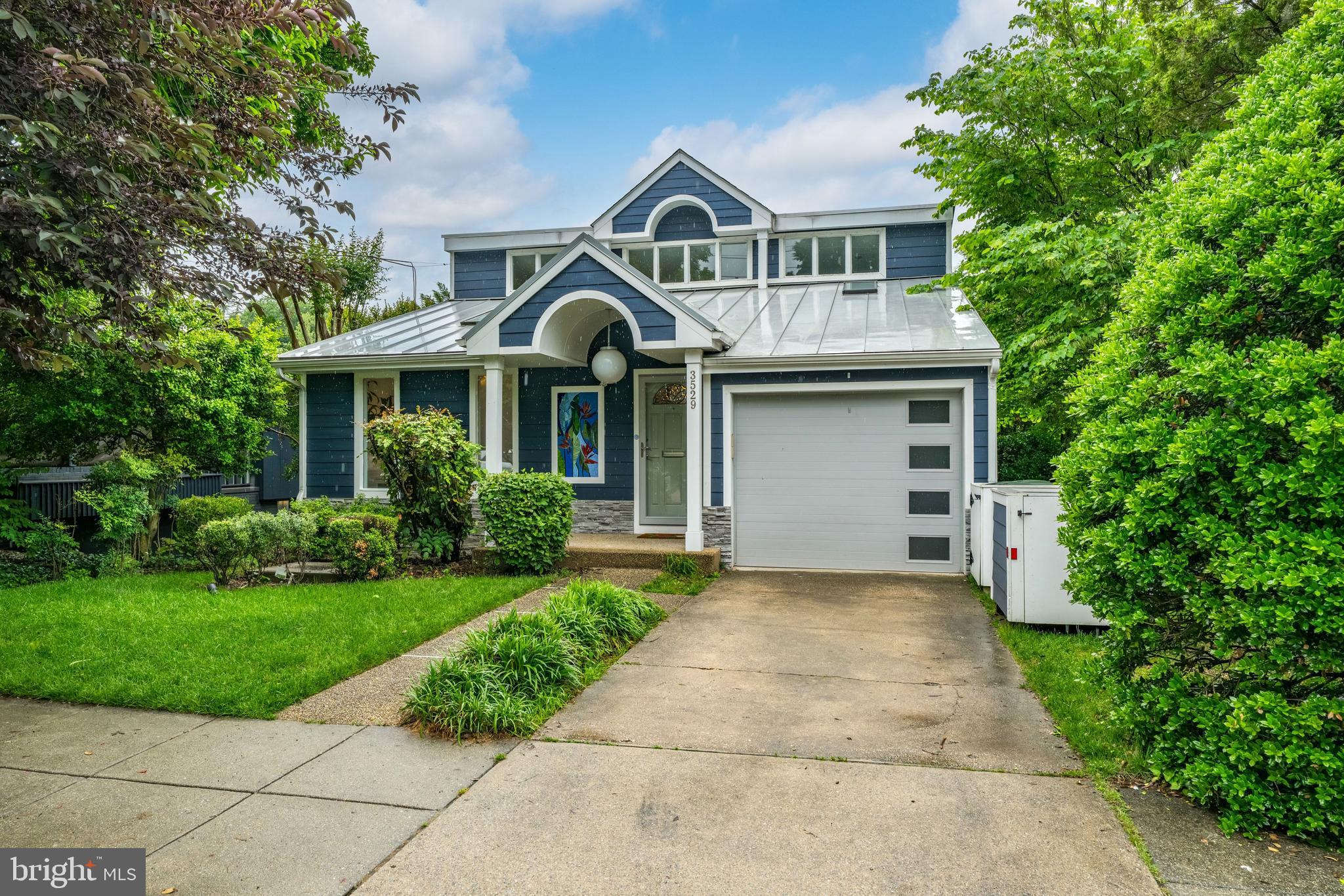 NORTH CLEVELAND PARK - Residential